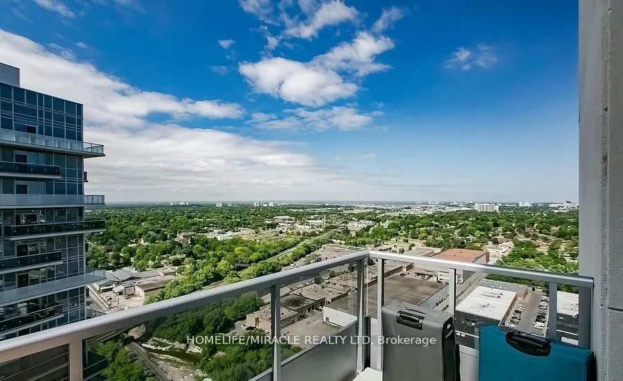 181 Village Green Square, #Ph20