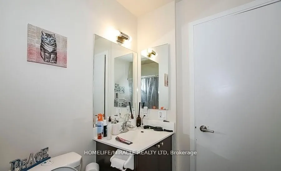 181 Village Green Square, #Ph20