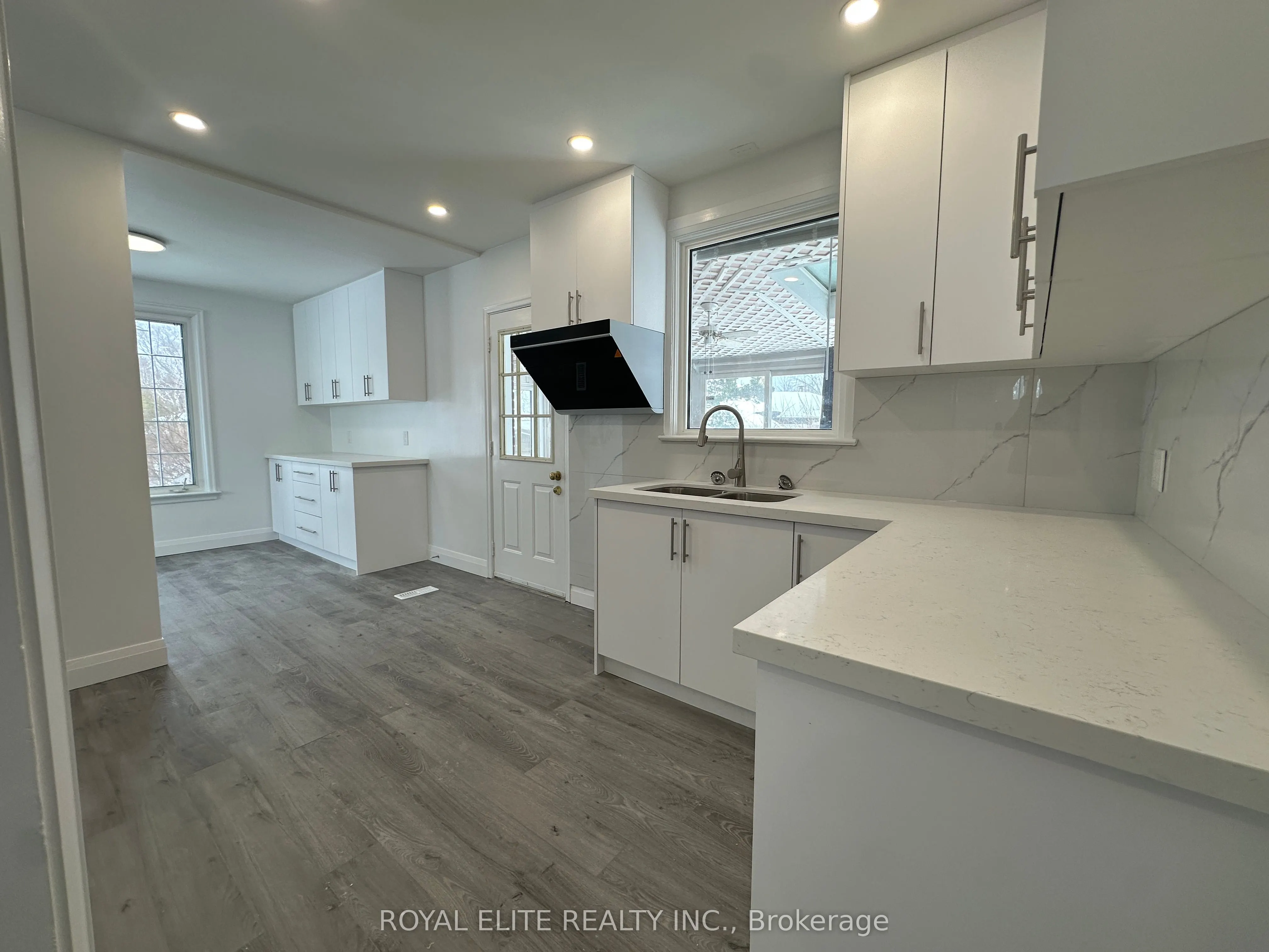 19 Montgomery Avenue, #MAIN