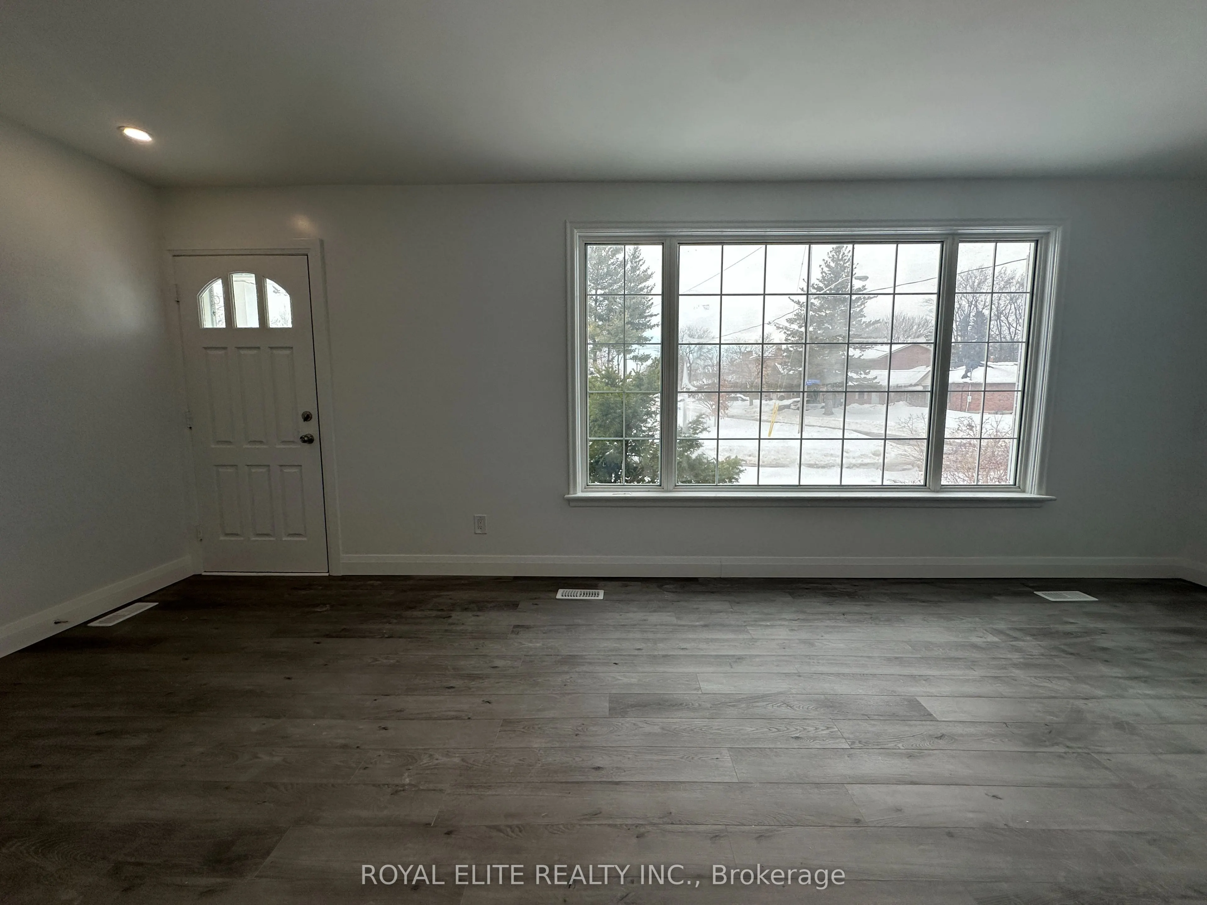 19 Montgomery Avenue, #MAIN