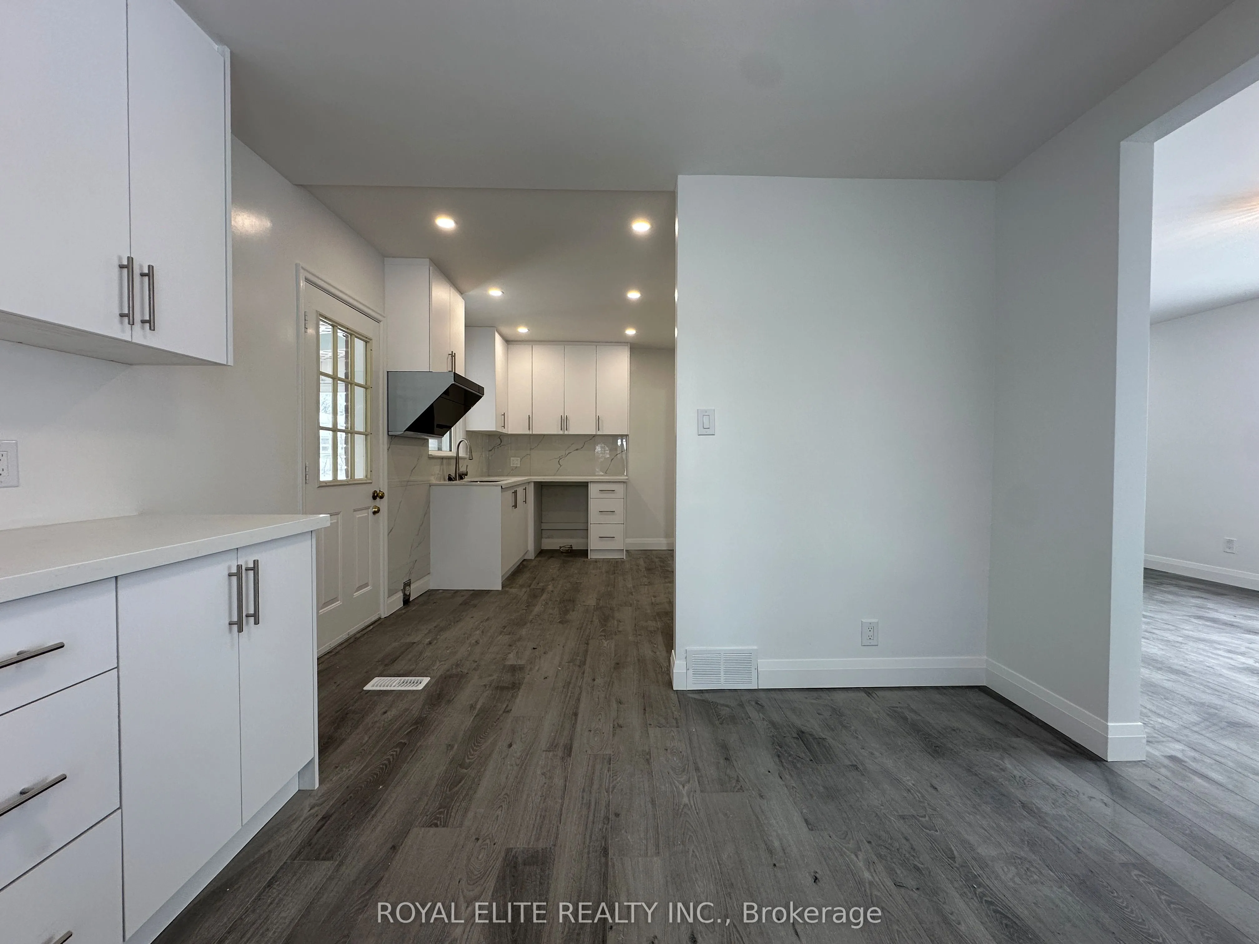 19 Montgomery Avenue, #MAIN
