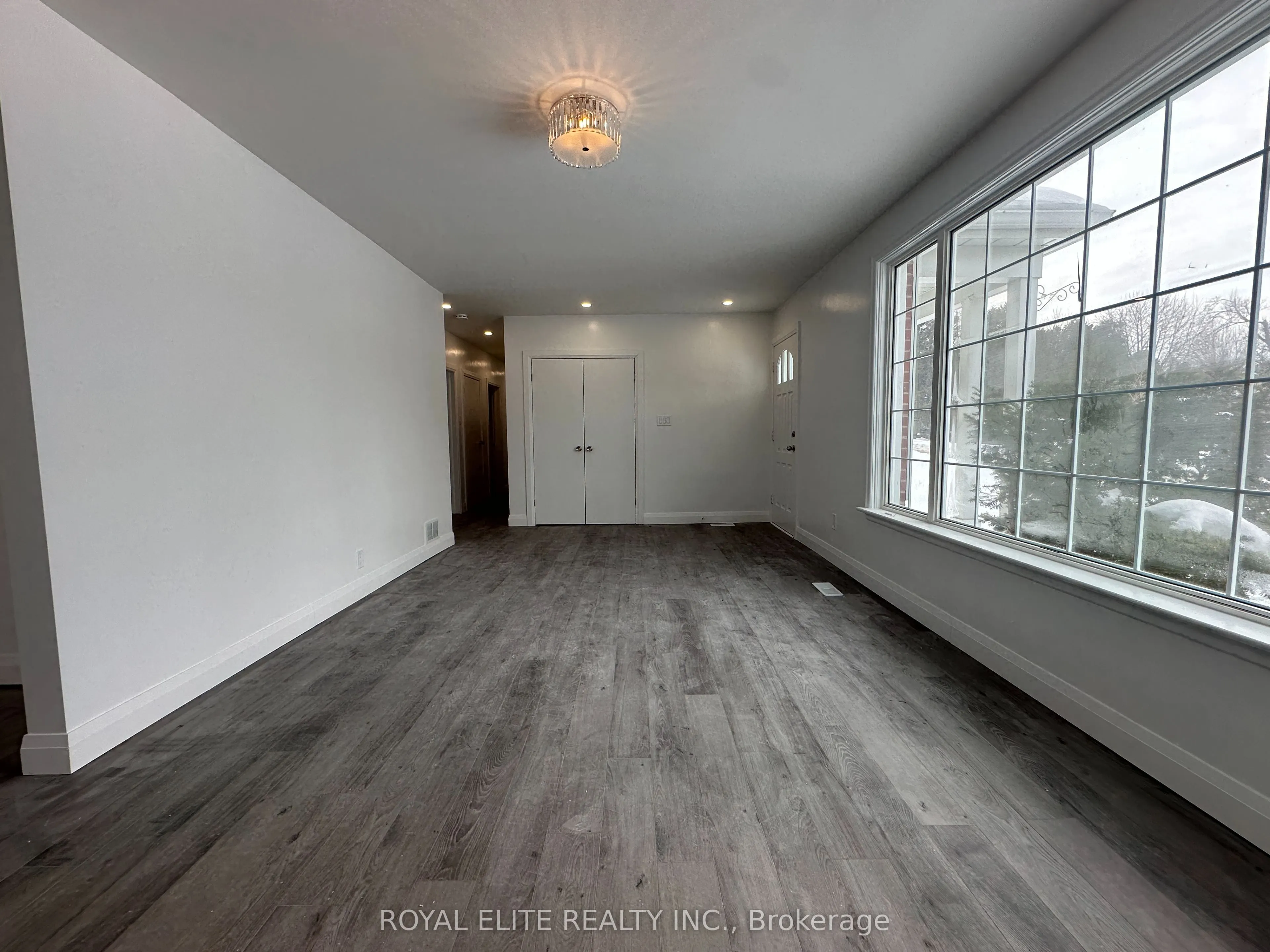 19 Montgomery Avenue, #MAIN
