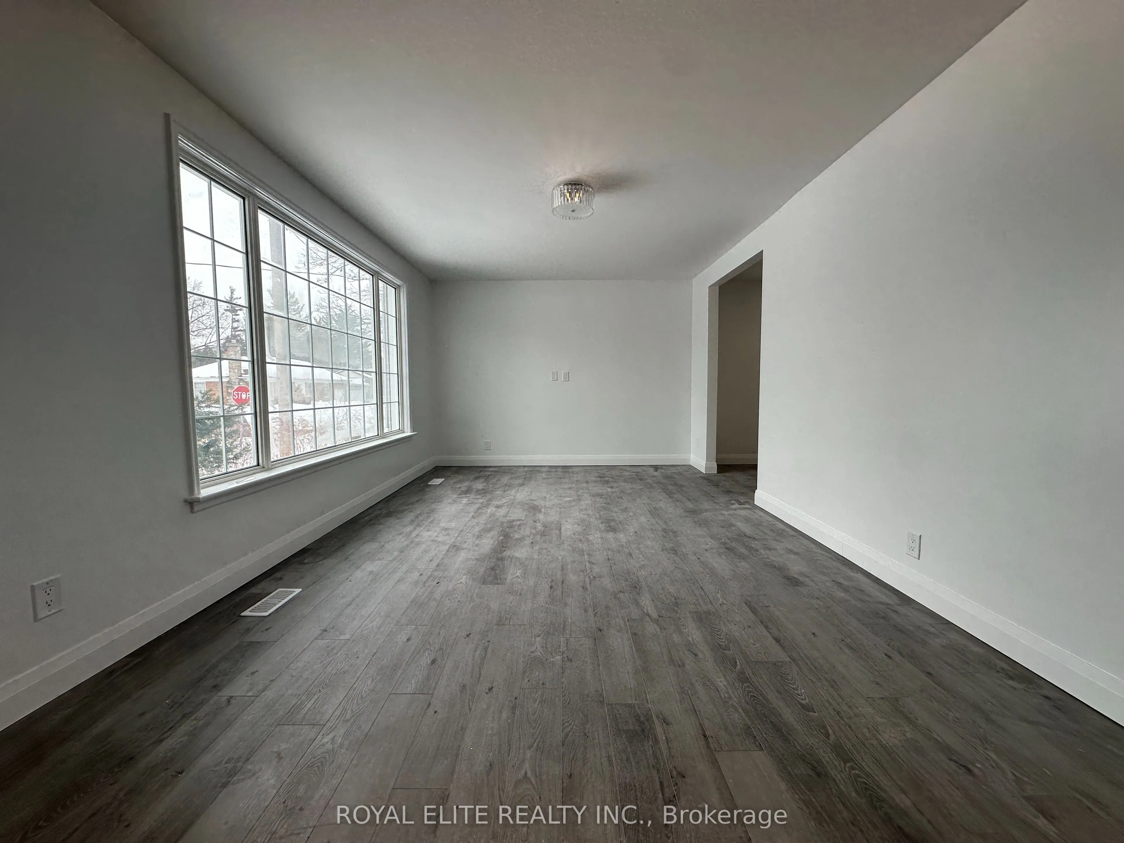 19 Montgomery Avenue, #MAIN