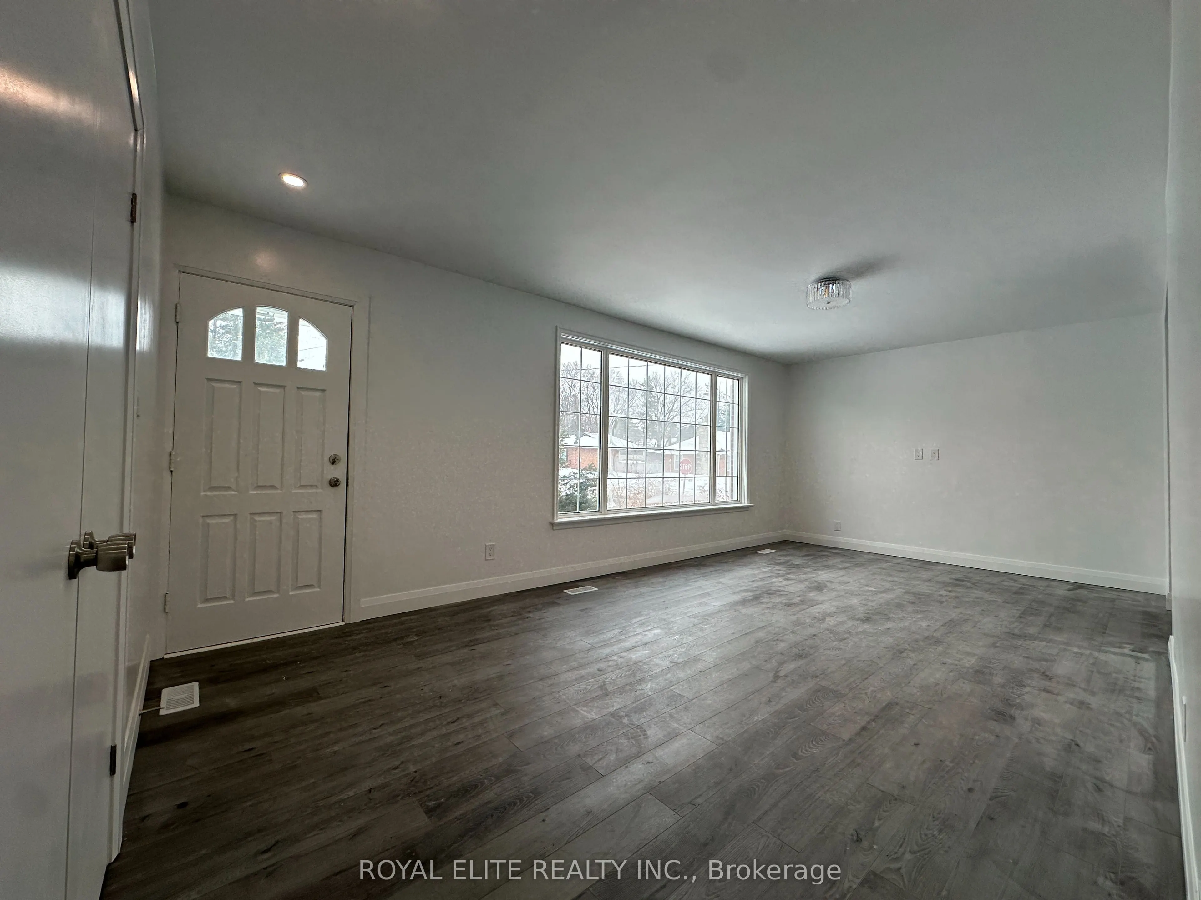 19 Montgomery Avenue, #MAIN