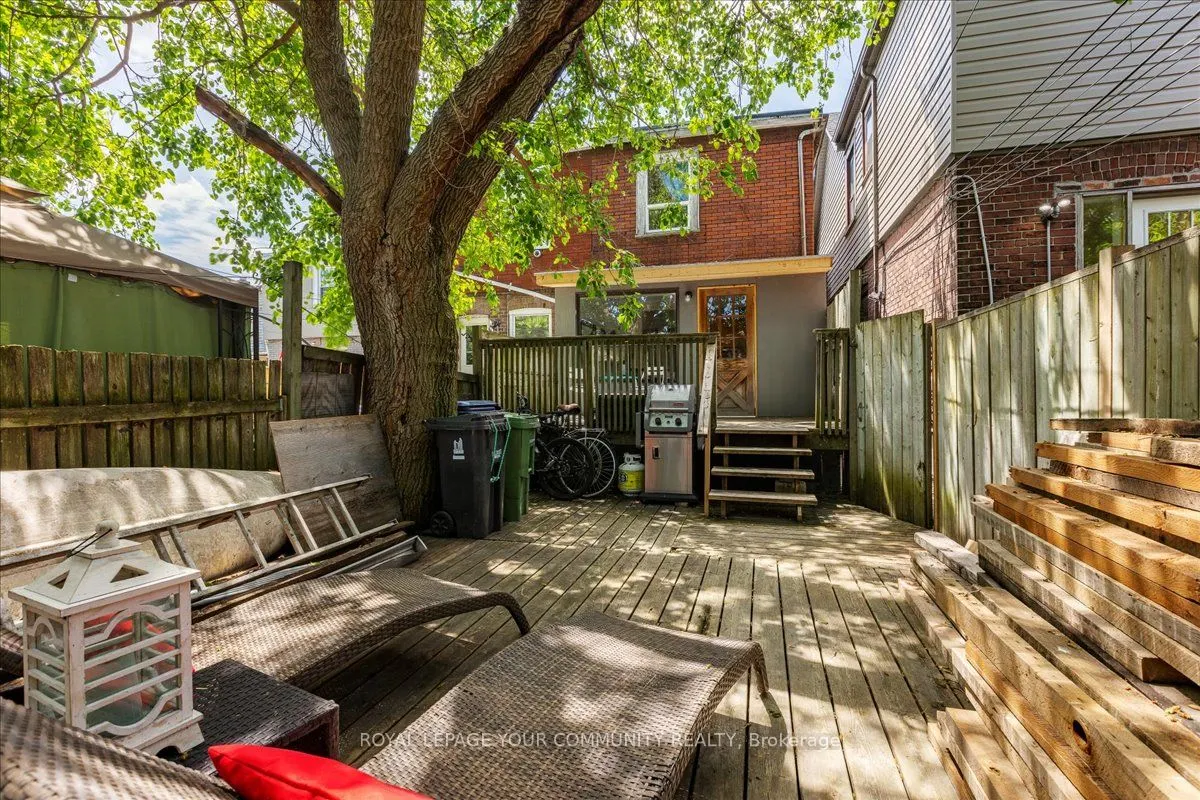 917 Broadview Avenue