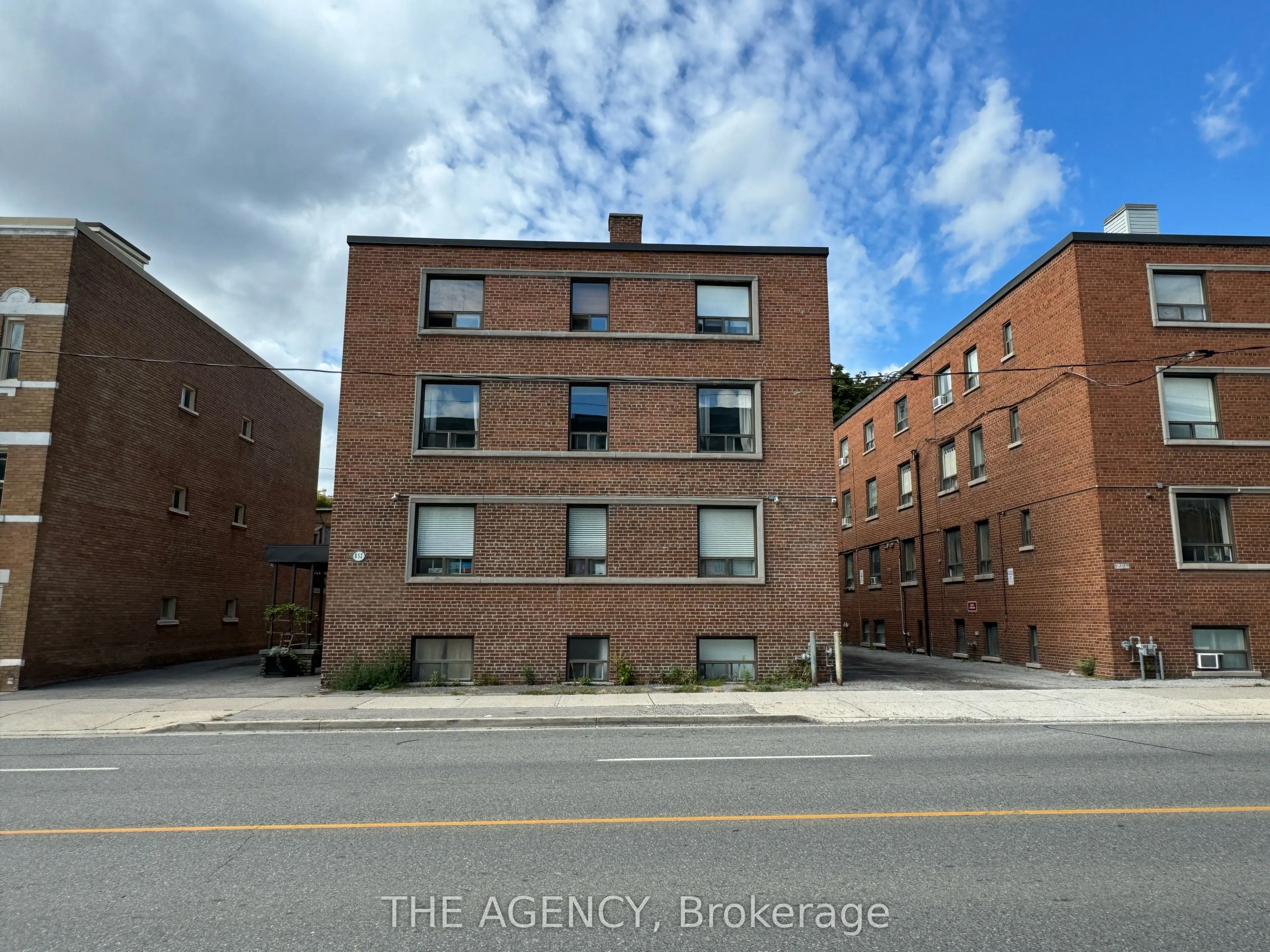 852 Broadview Avenue, #305