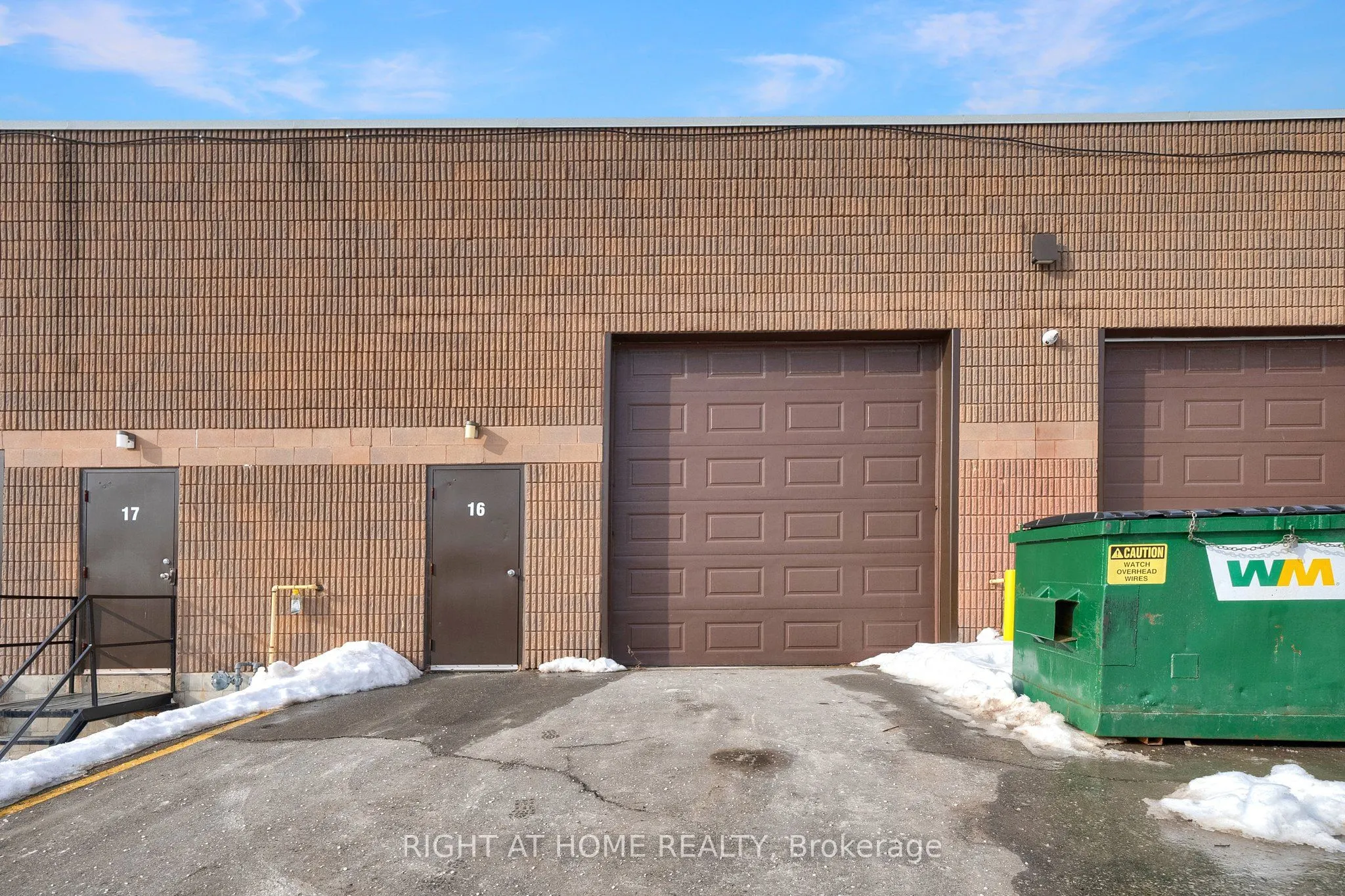 520 Westney Road S, #16