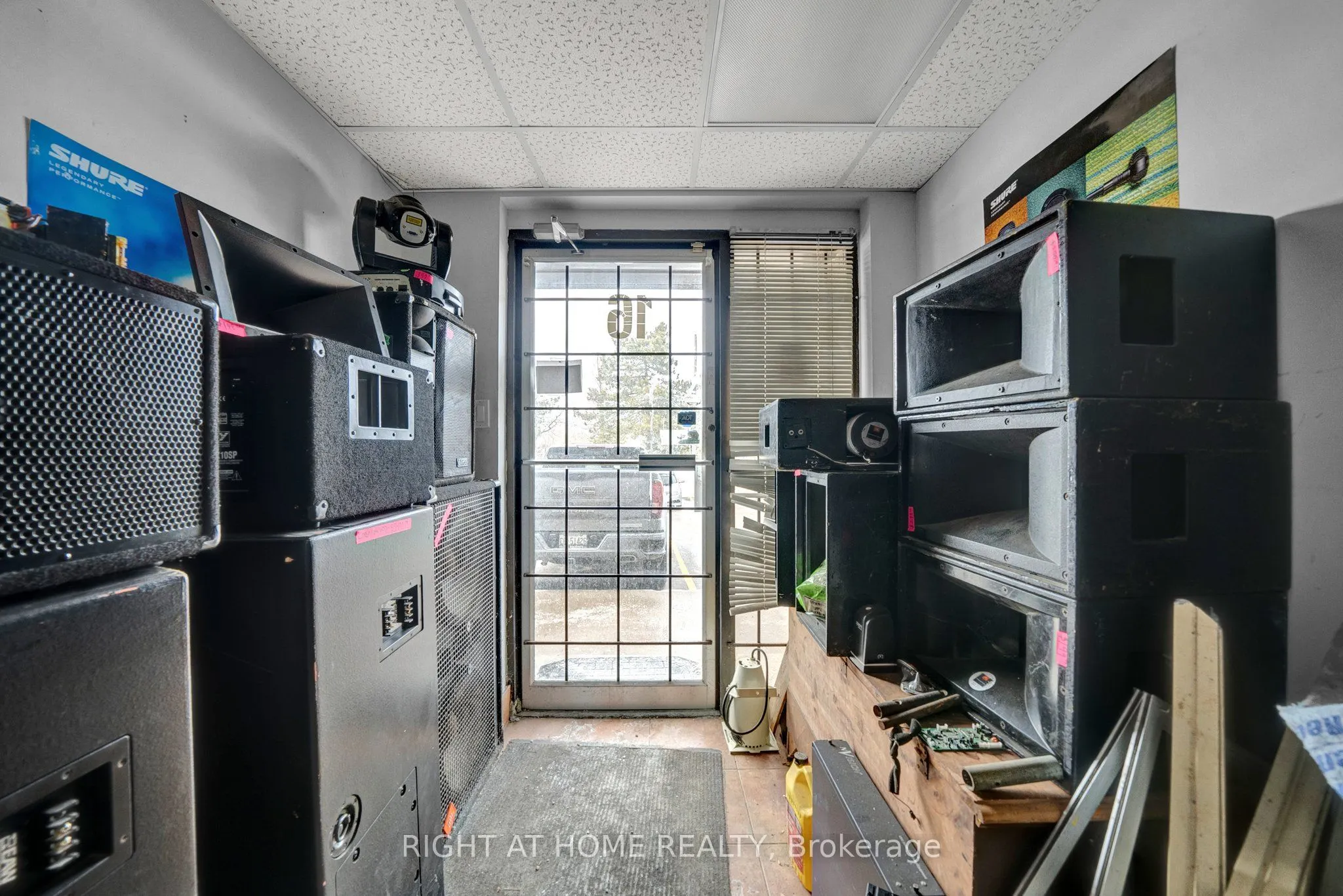 520 Westney Road S, #16