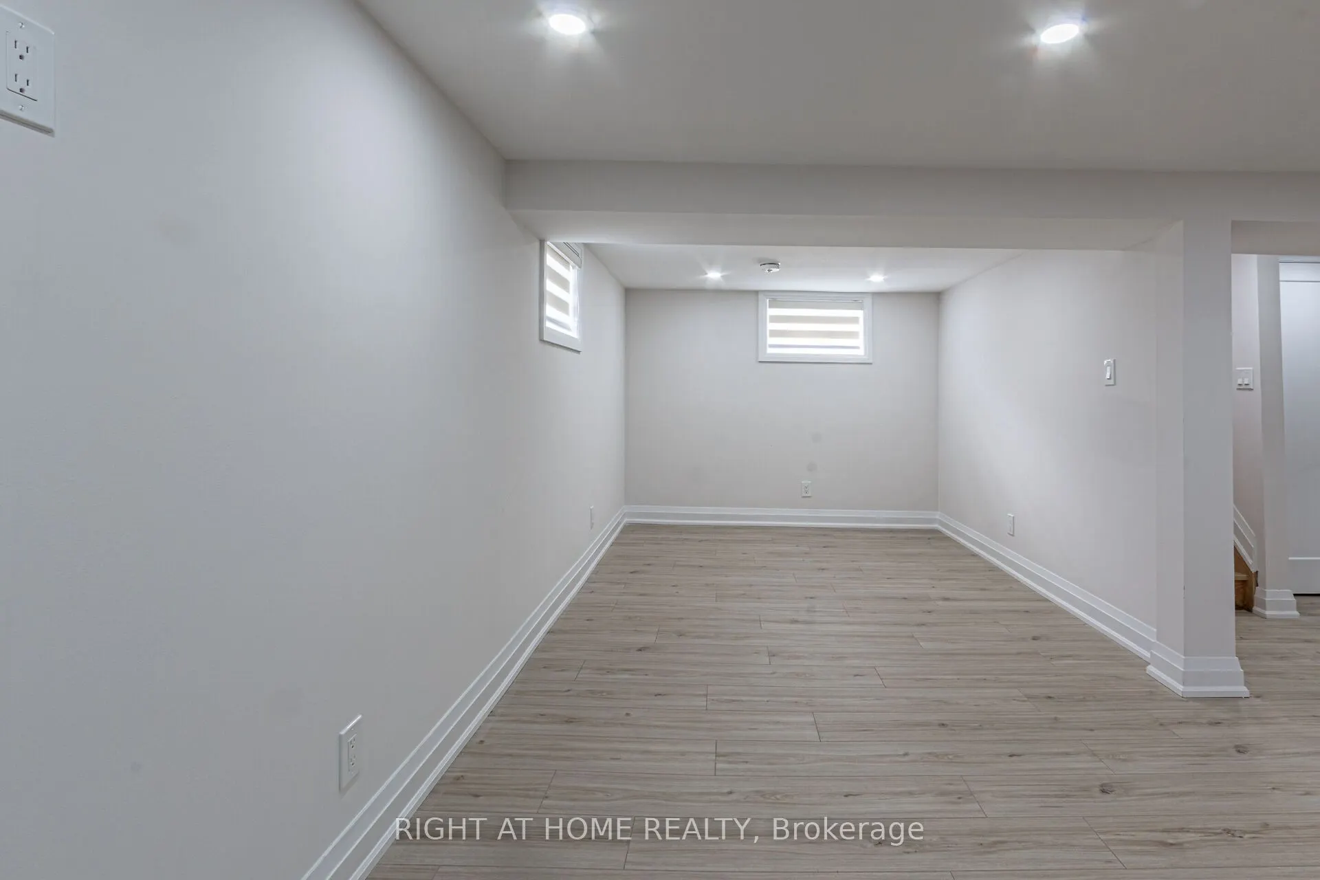 961 Victoria Park Avenue