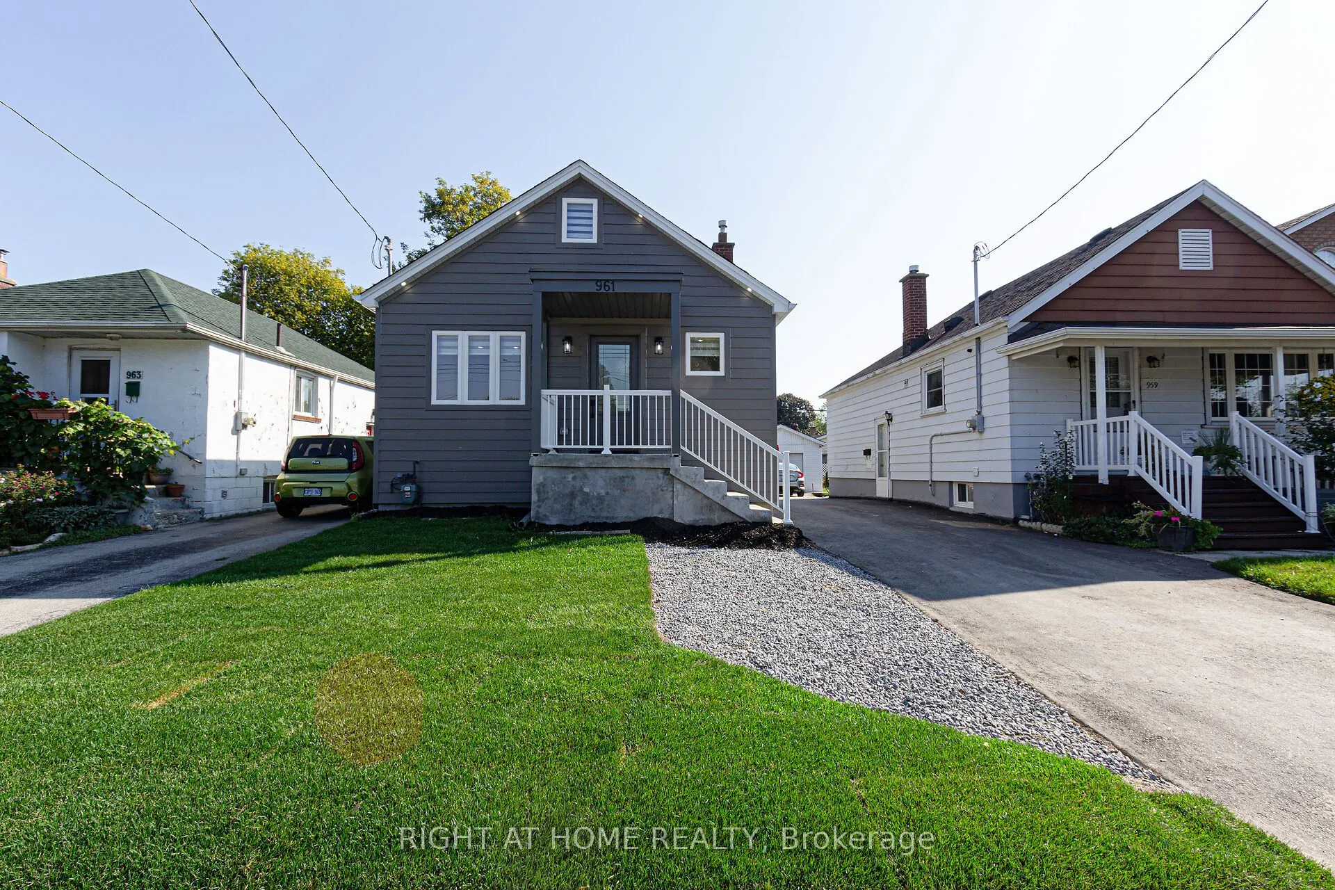 961 Victoria Park Avenue