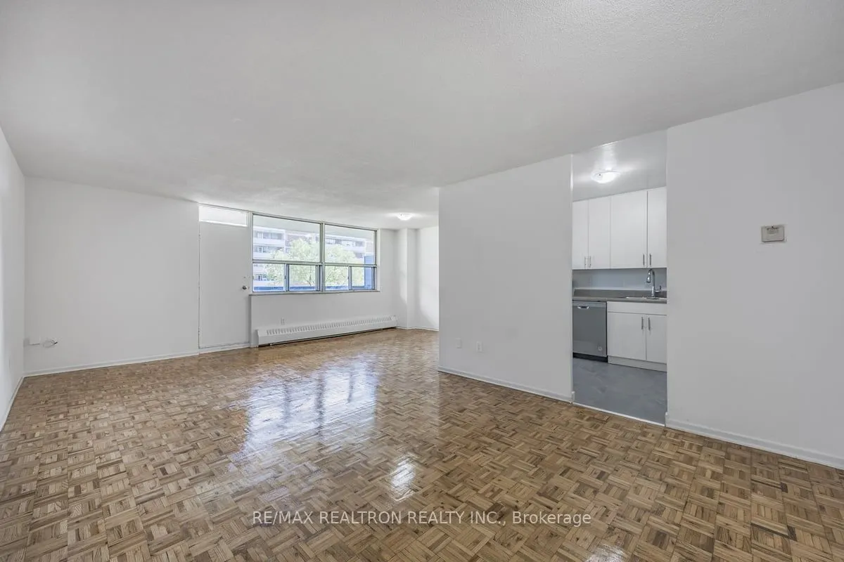 5 Glamorgan Avenue, #412