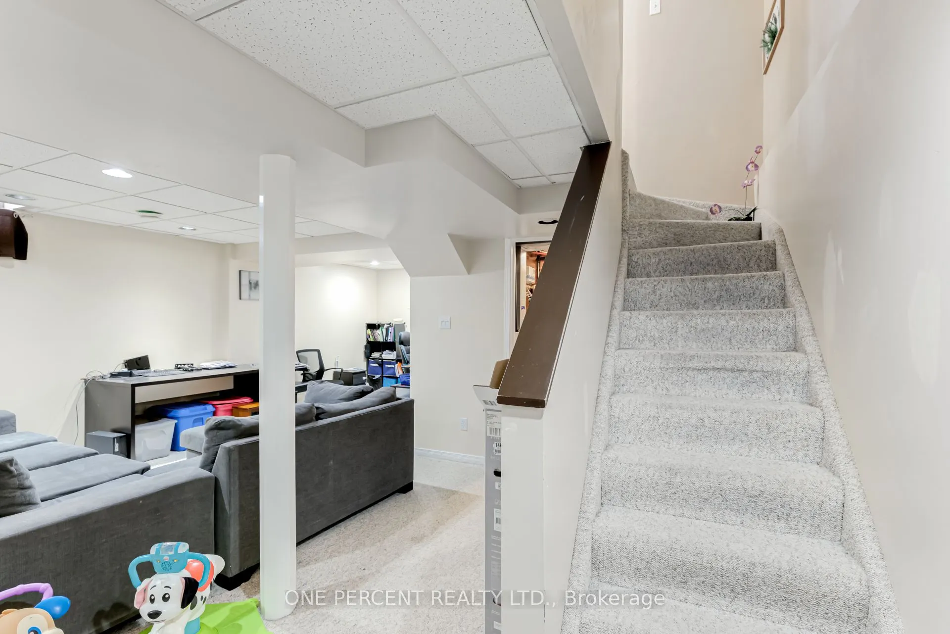 1624 Canadore Crescent