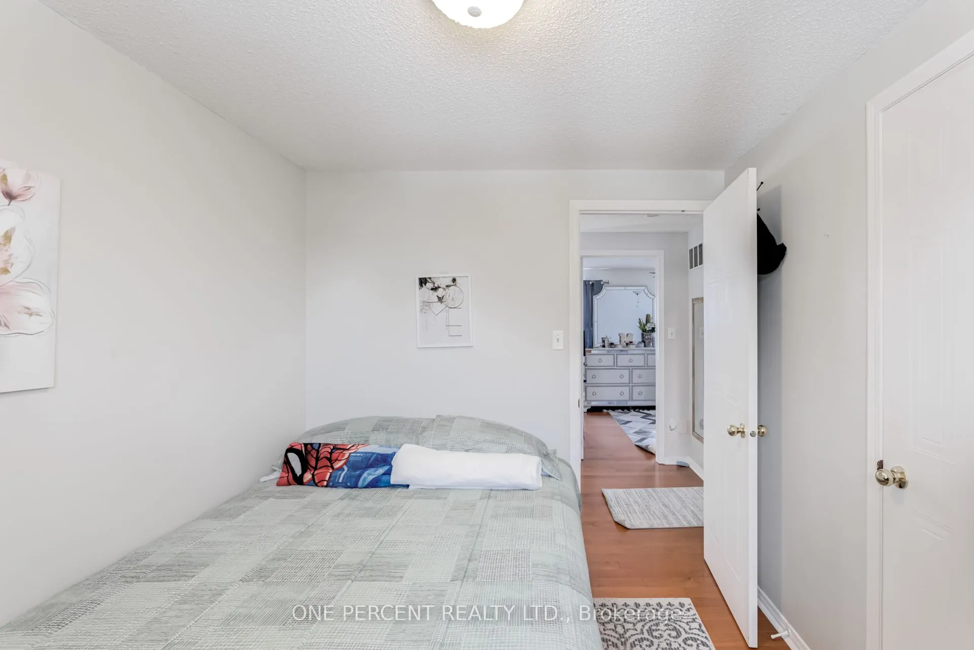 1624 Canadore Crescent