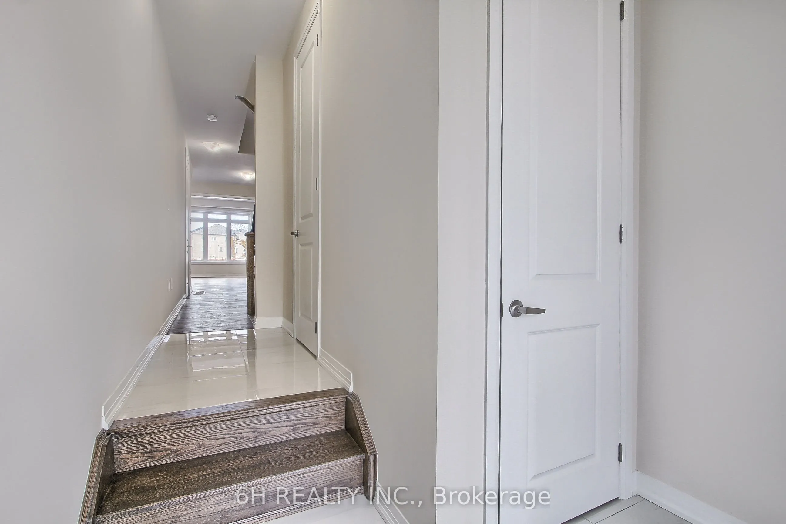2616 Hibiscus Drive