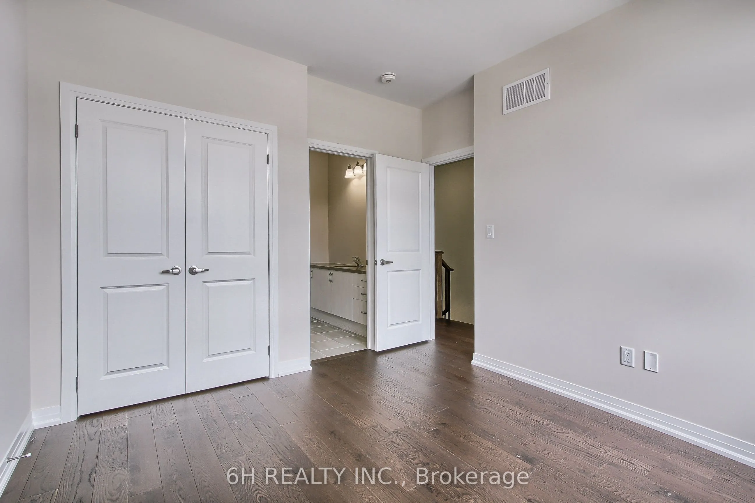 2616 Hibiscus Drive