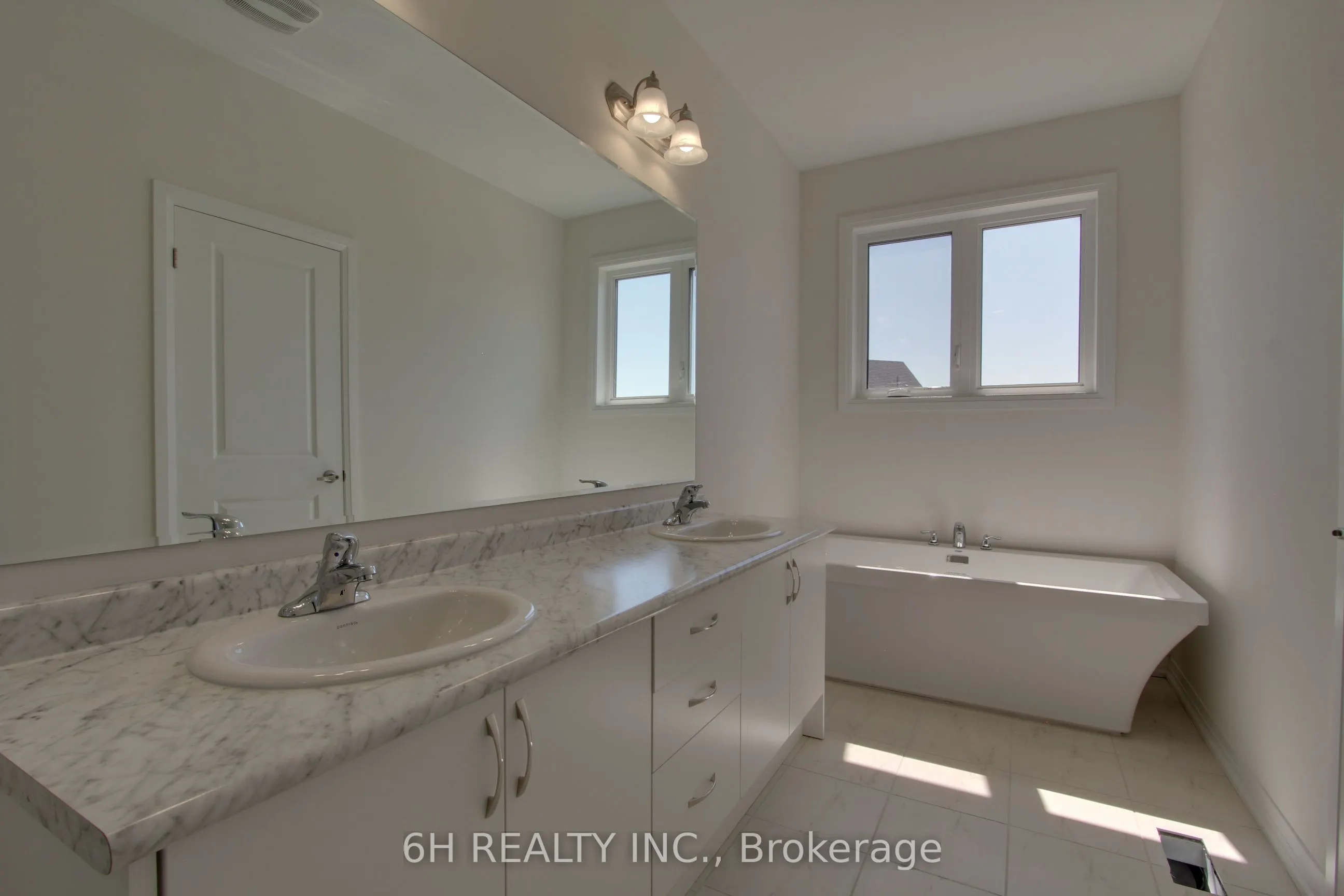 2608 Hibiscus Drive