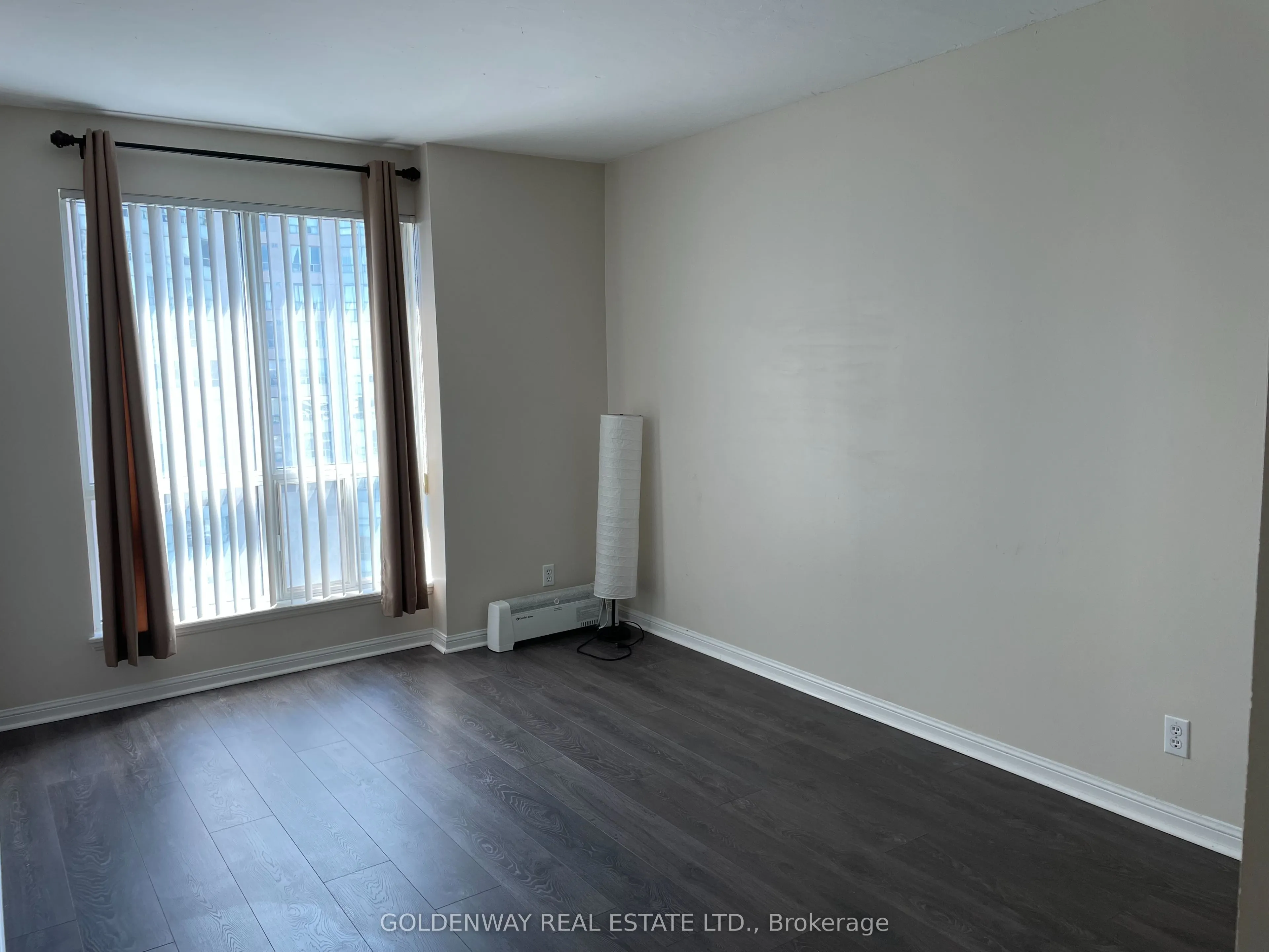 18 Lee Centre Drive, #2011