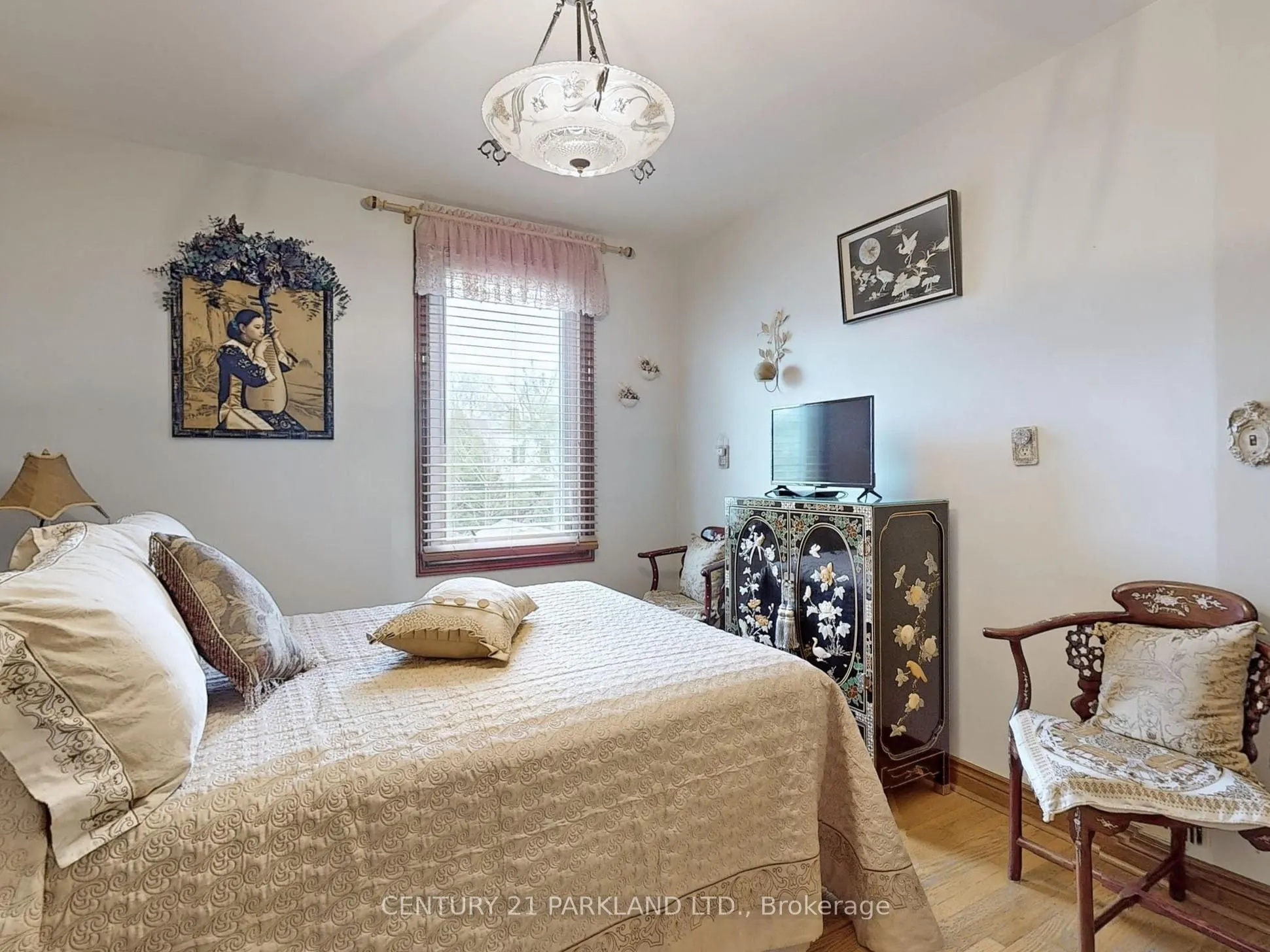 526 Milverton Boulevard