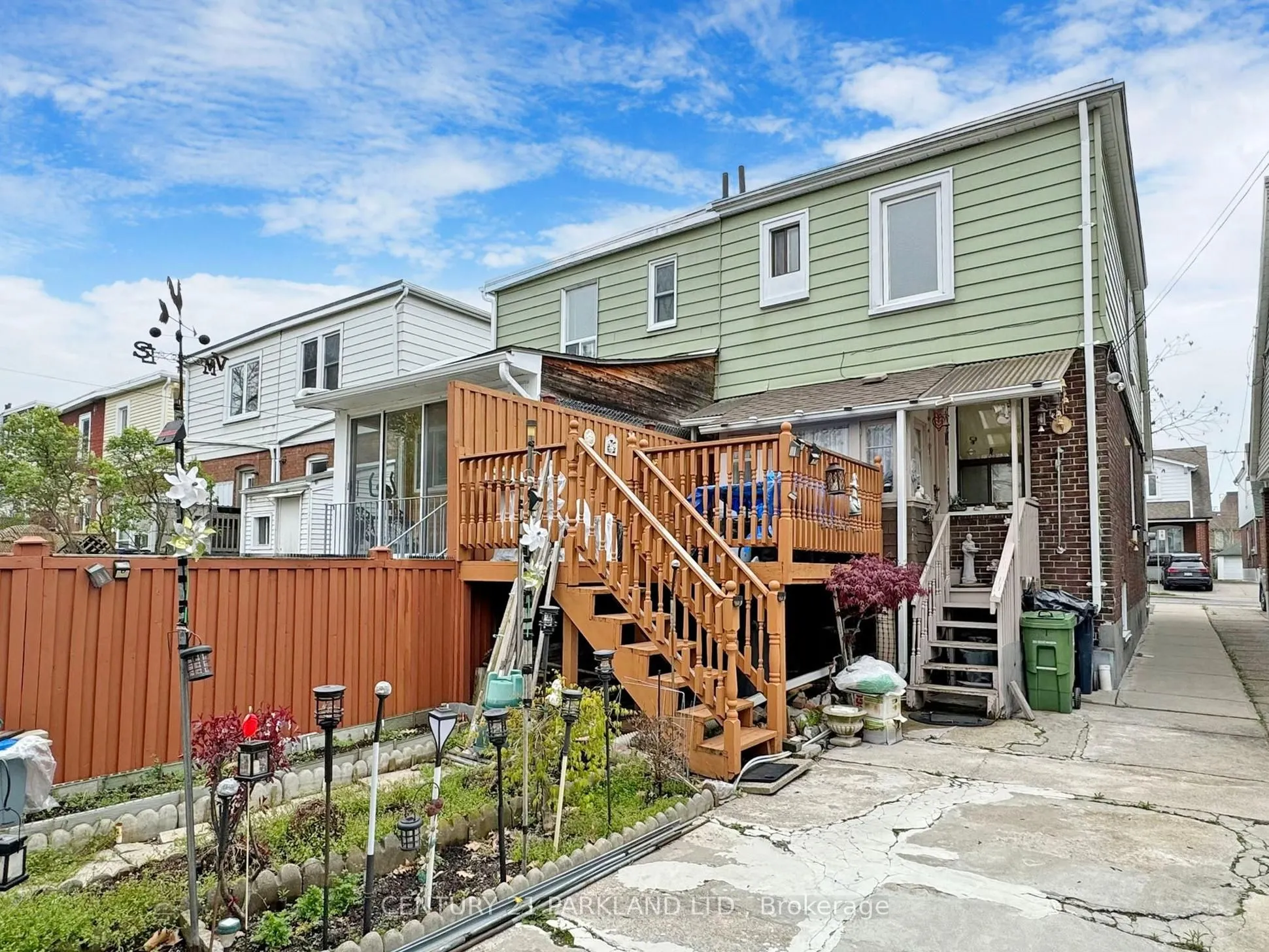 526 Milverton Boulevard