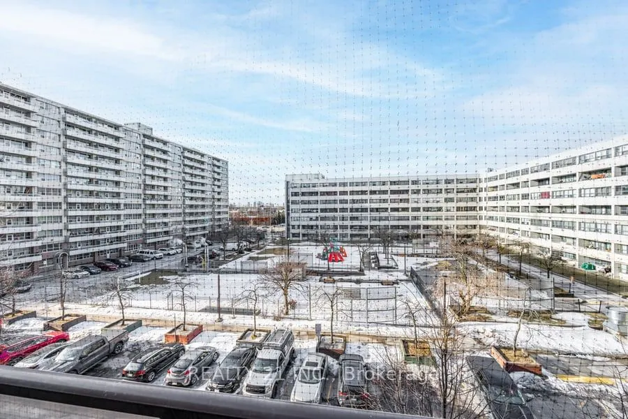 180 Markham Road, #512