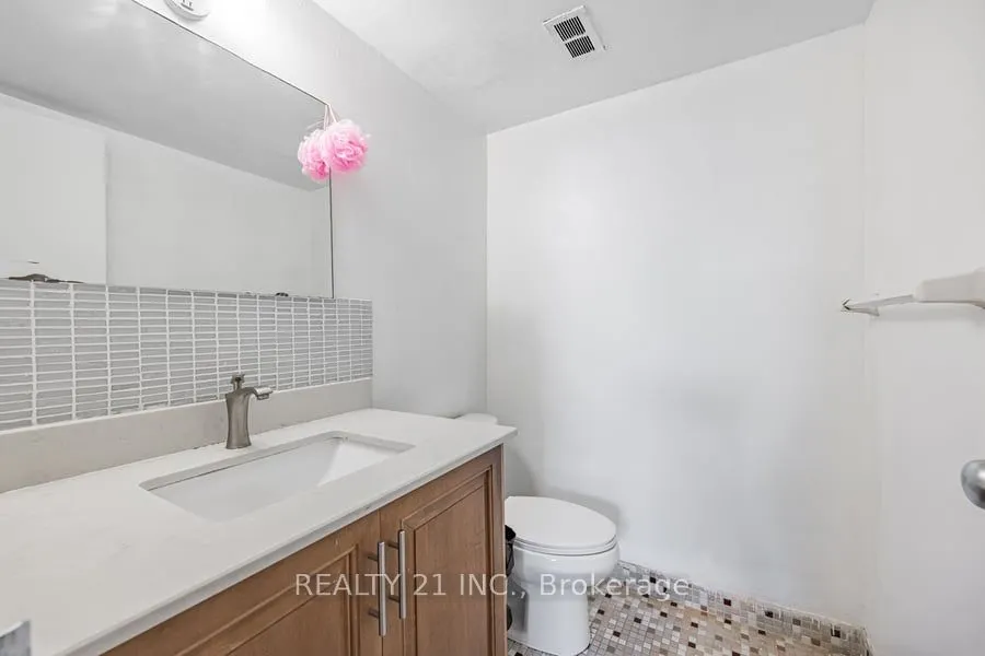 180 Markham Road, #512