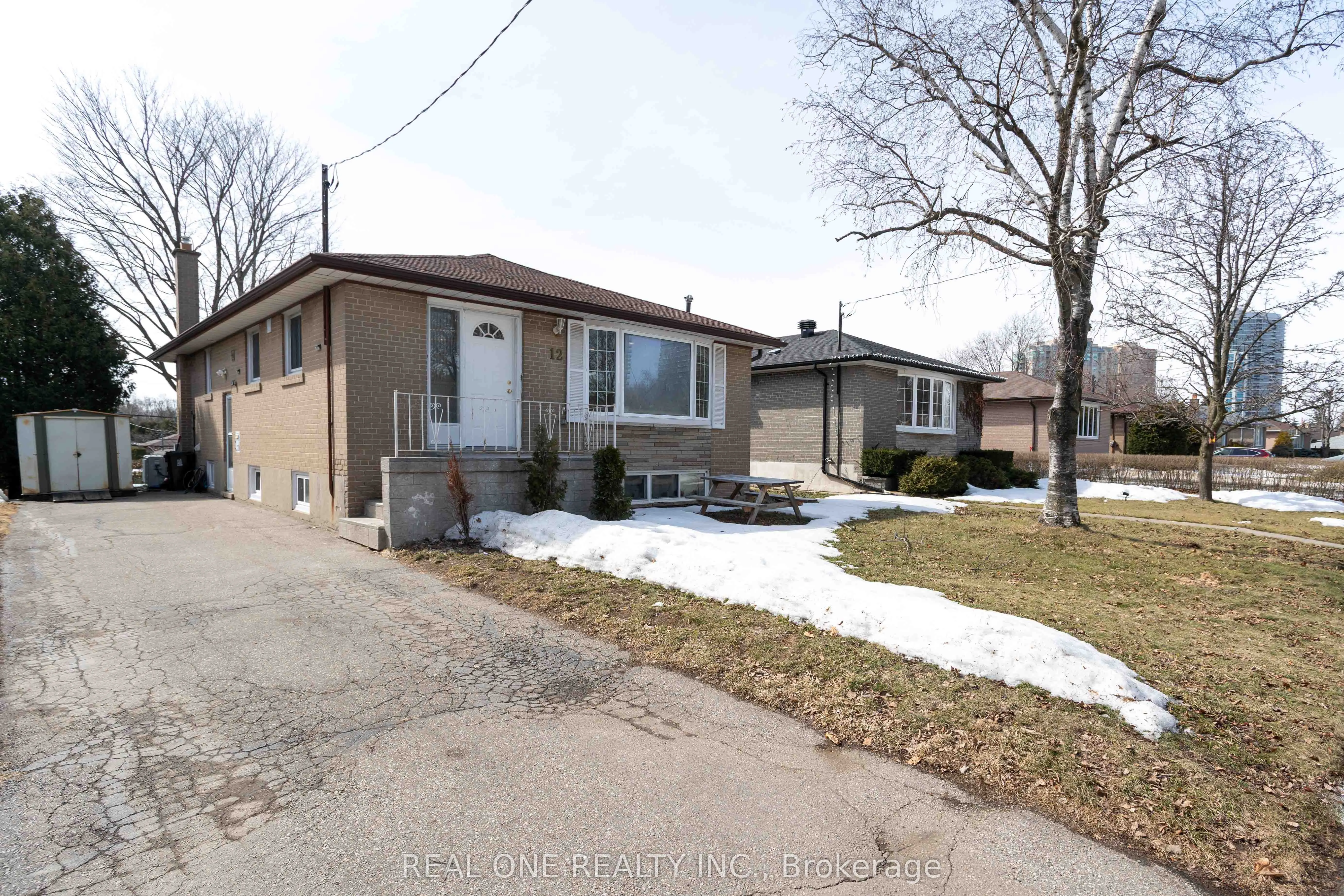 12 Wincrest Drive