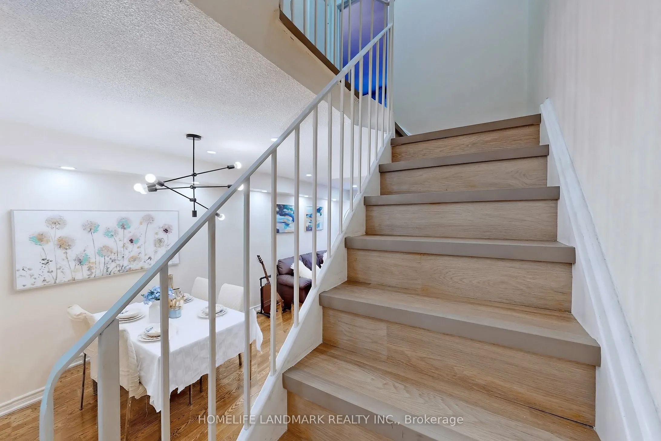 1209 Queen Street E, #82