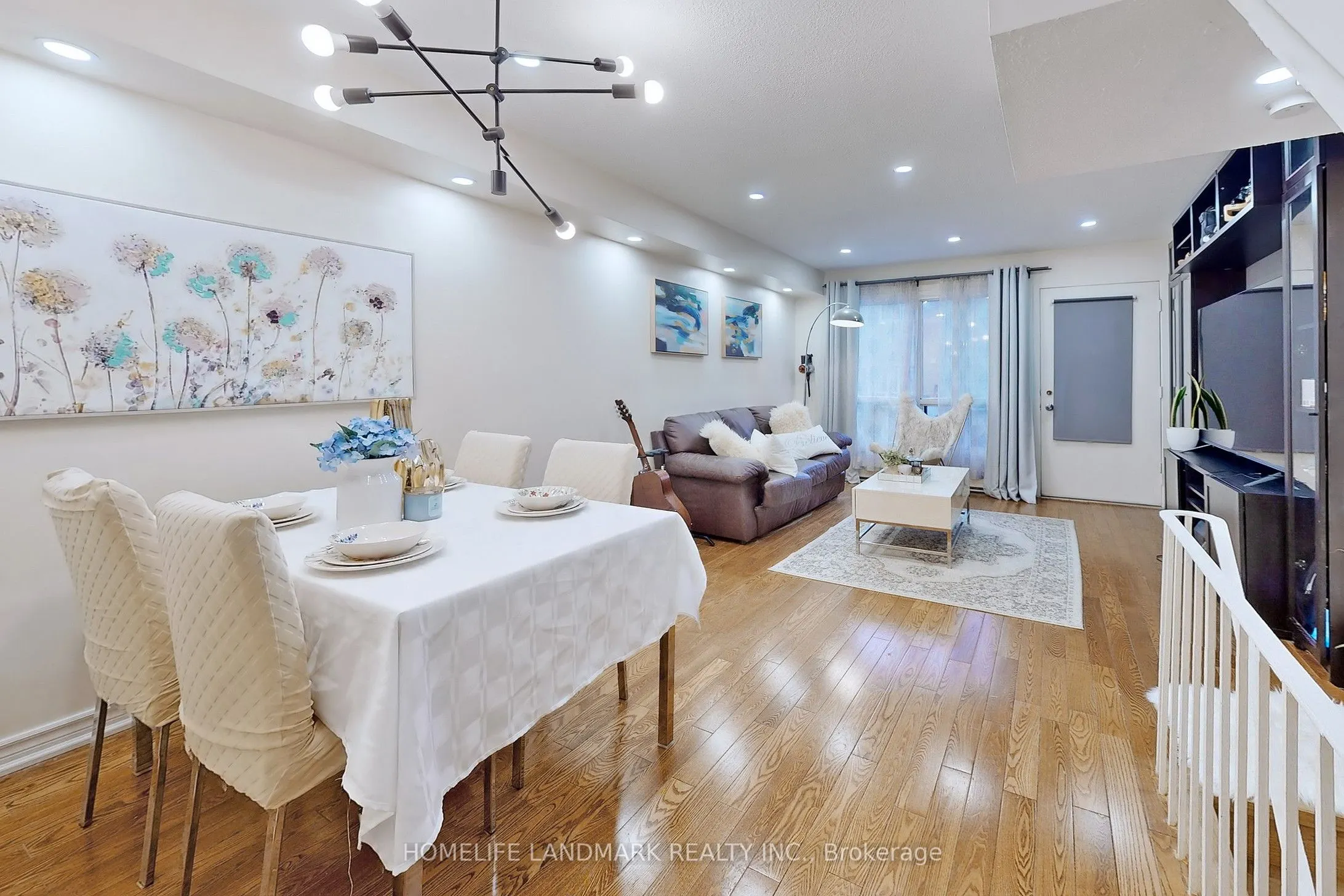 1209 Queen Street E, #82