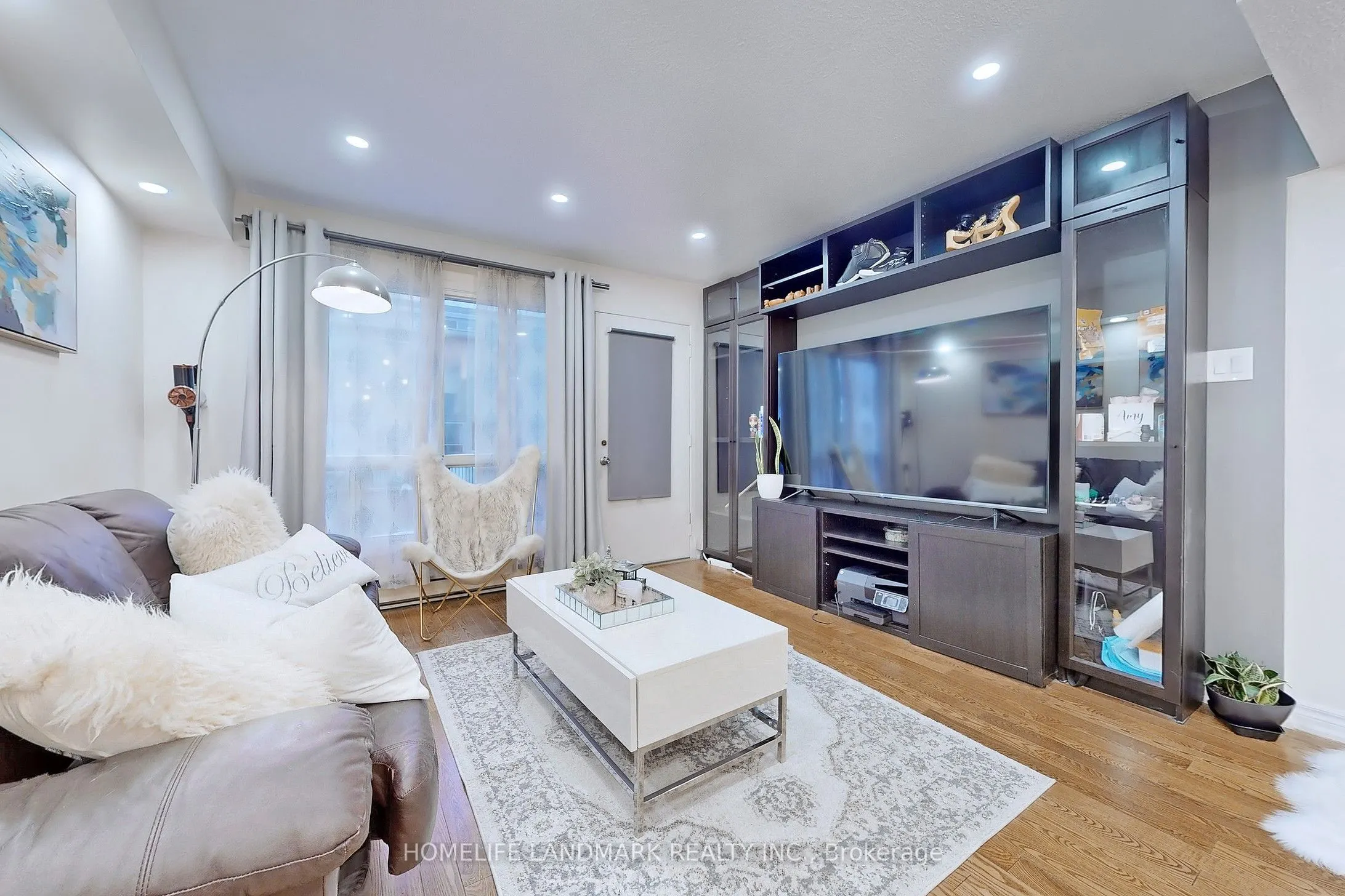 1209 Queen Street E, #82