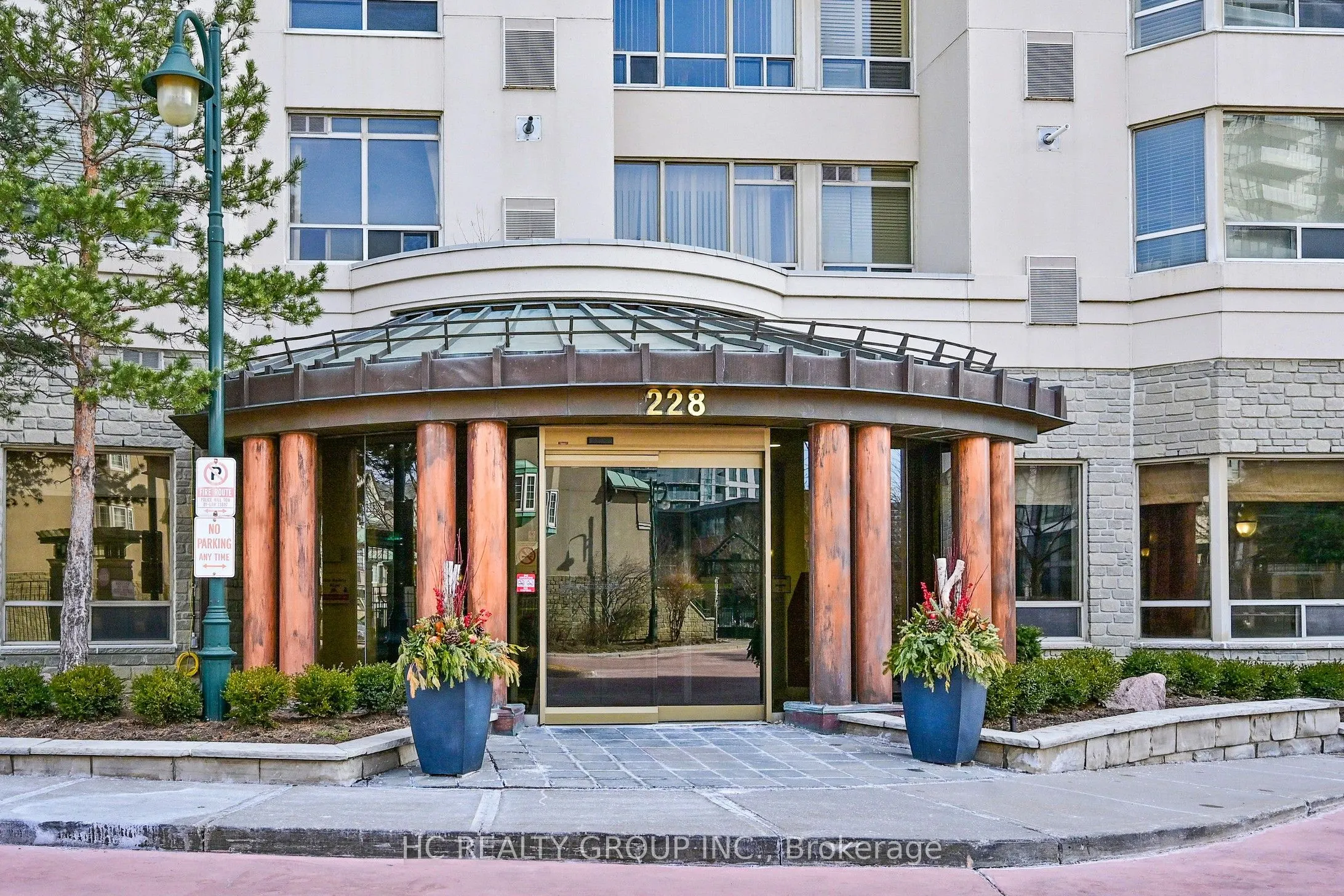 228 Bonis Avenue, #113