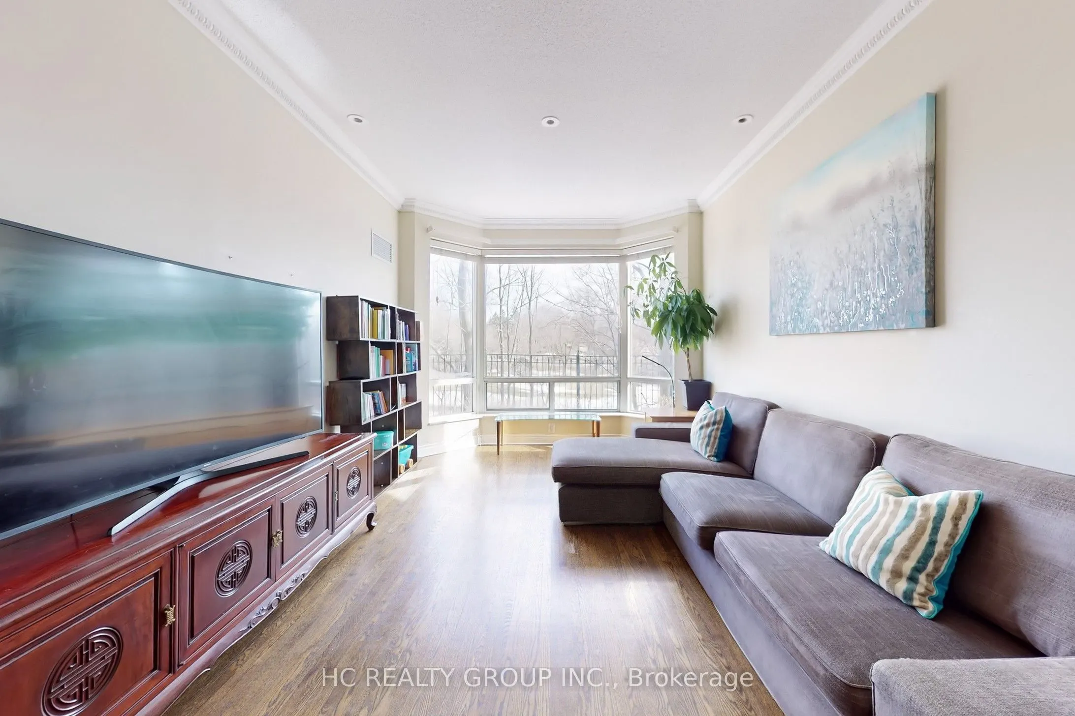 228 Bonis Avenue, #113