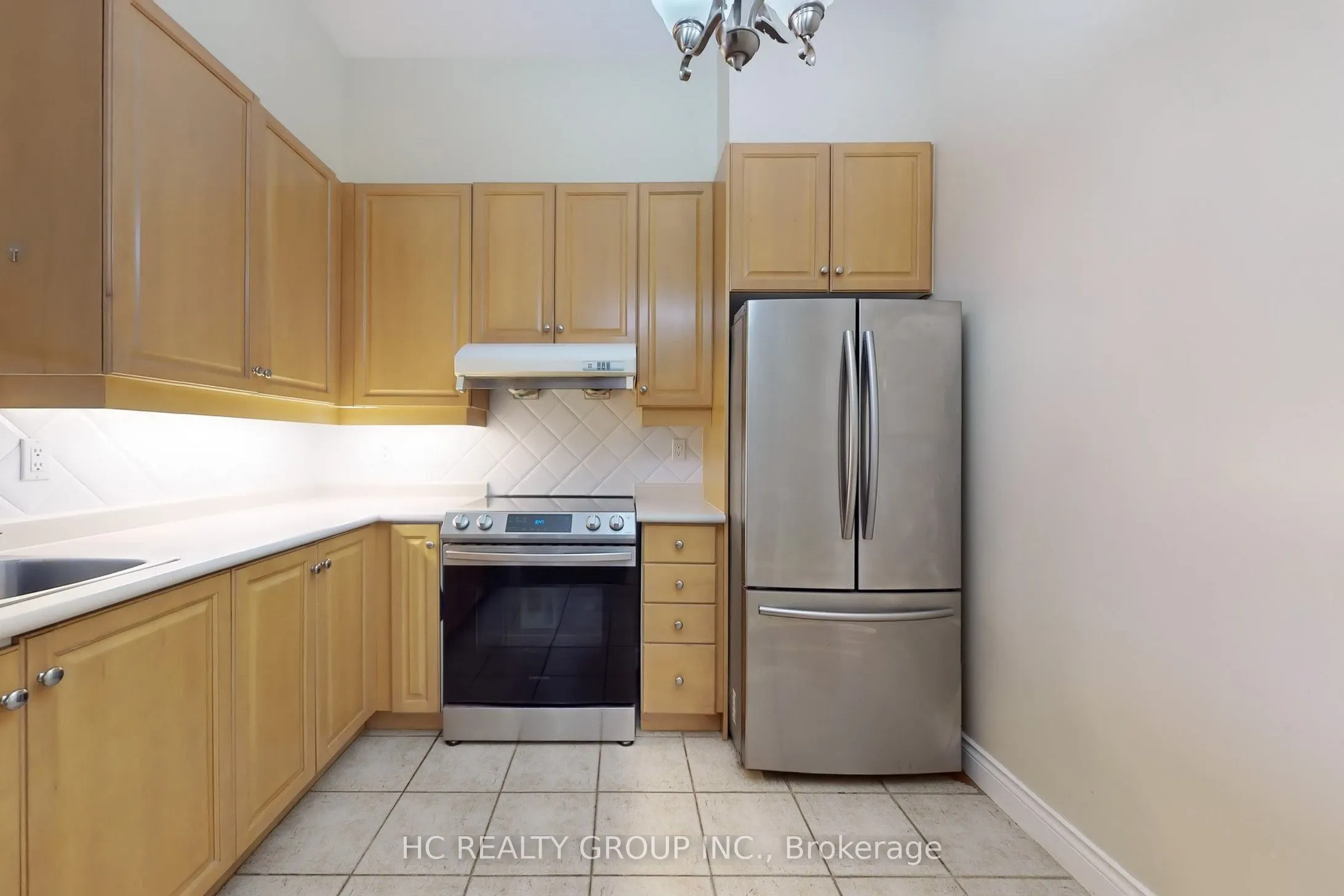 228 Bonis Avenue, #113