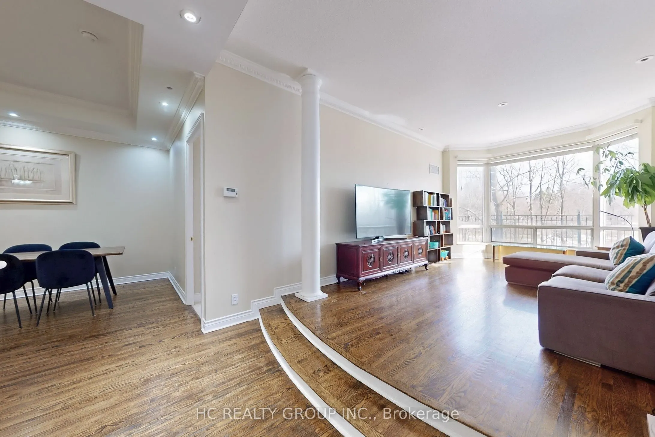 228 Bonis Avenue, #113