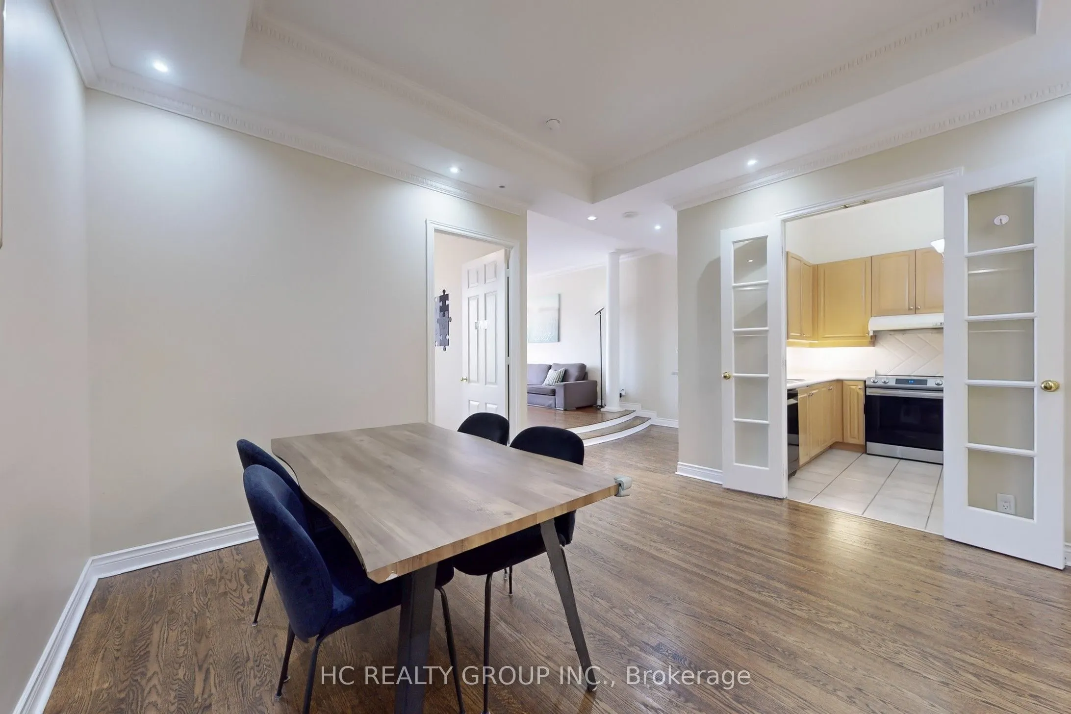 228 Bonis Avenue, #113