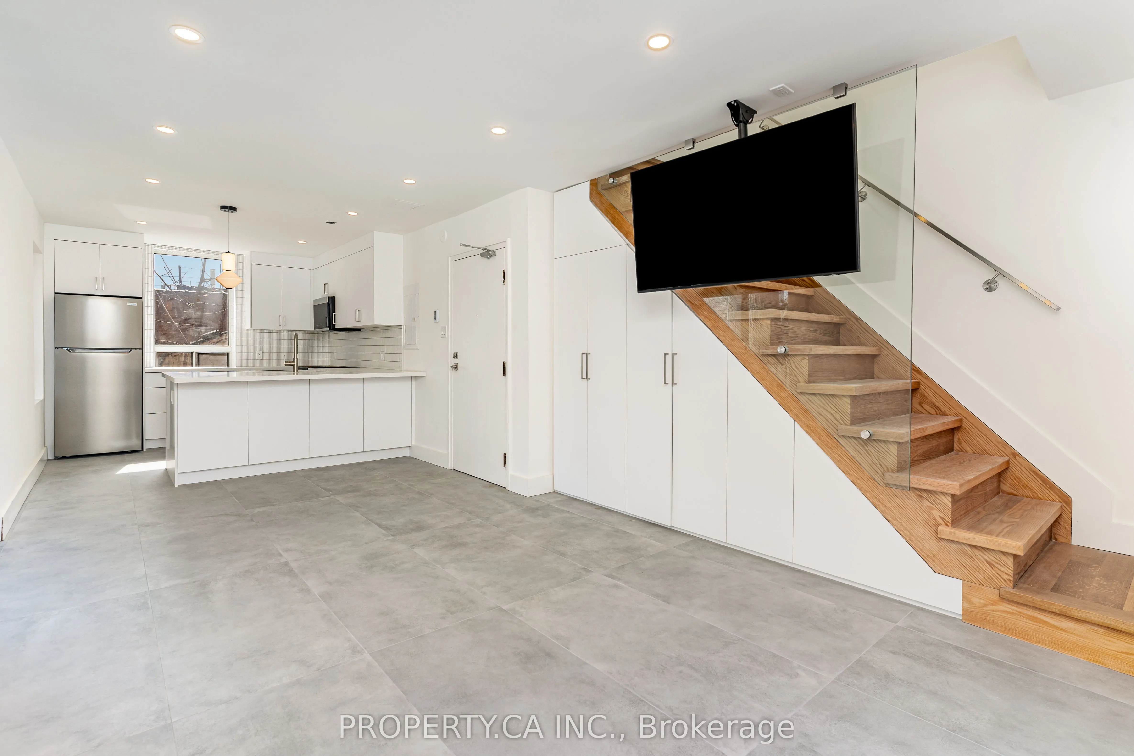 97 Lee Avenue, #Suite 6