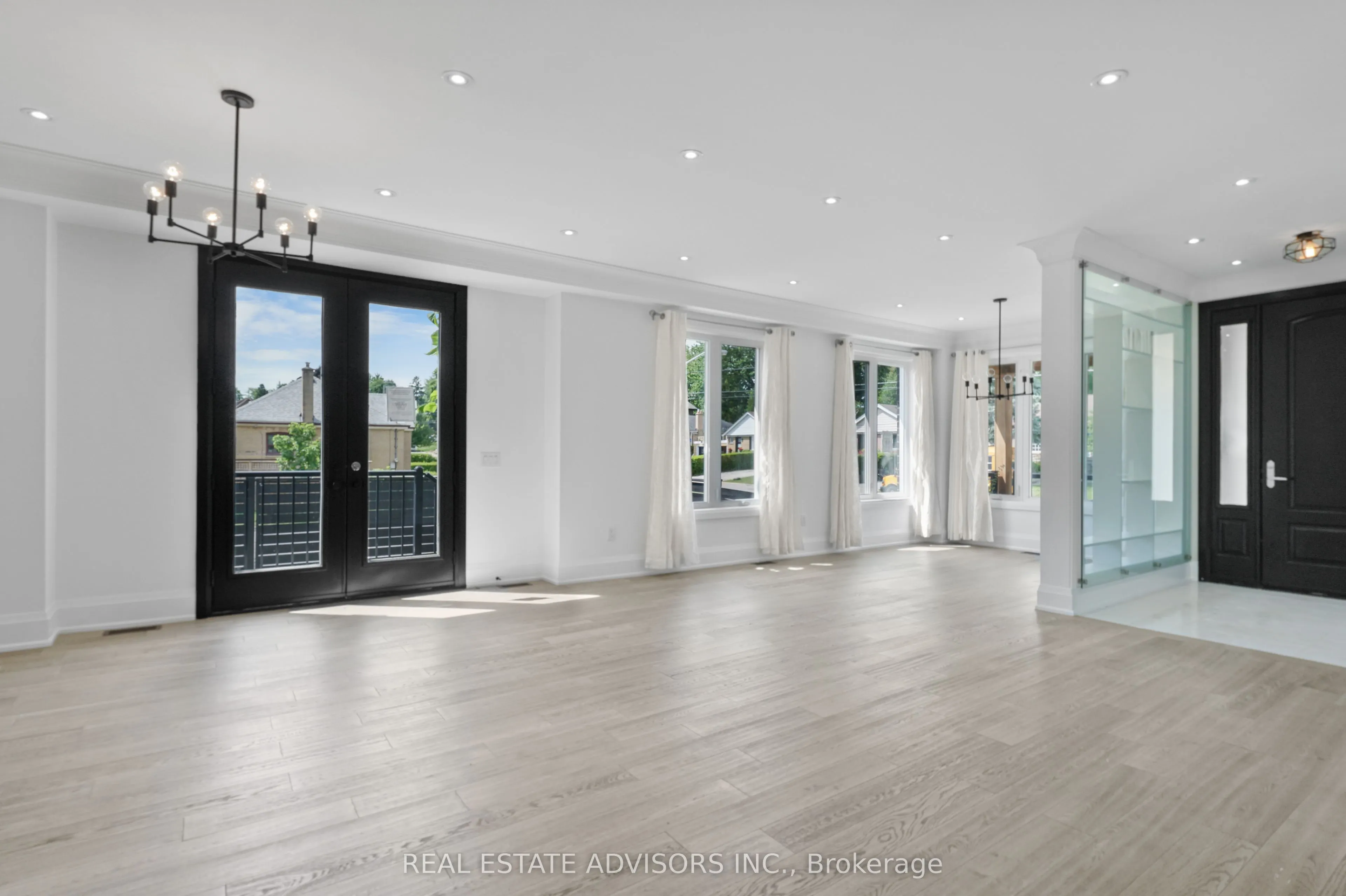 69 Fenwood Heights