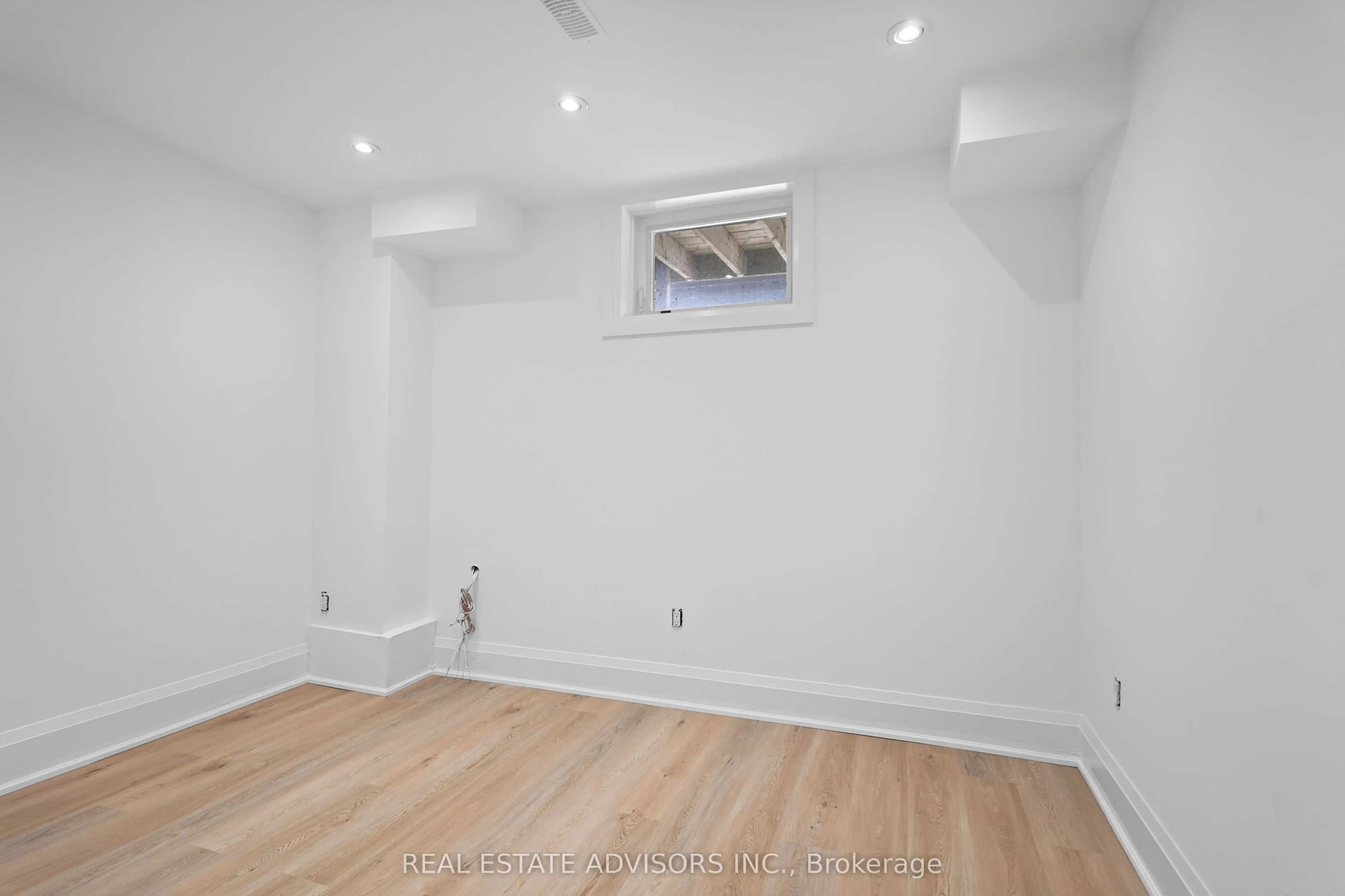 69 Fenwood Heights