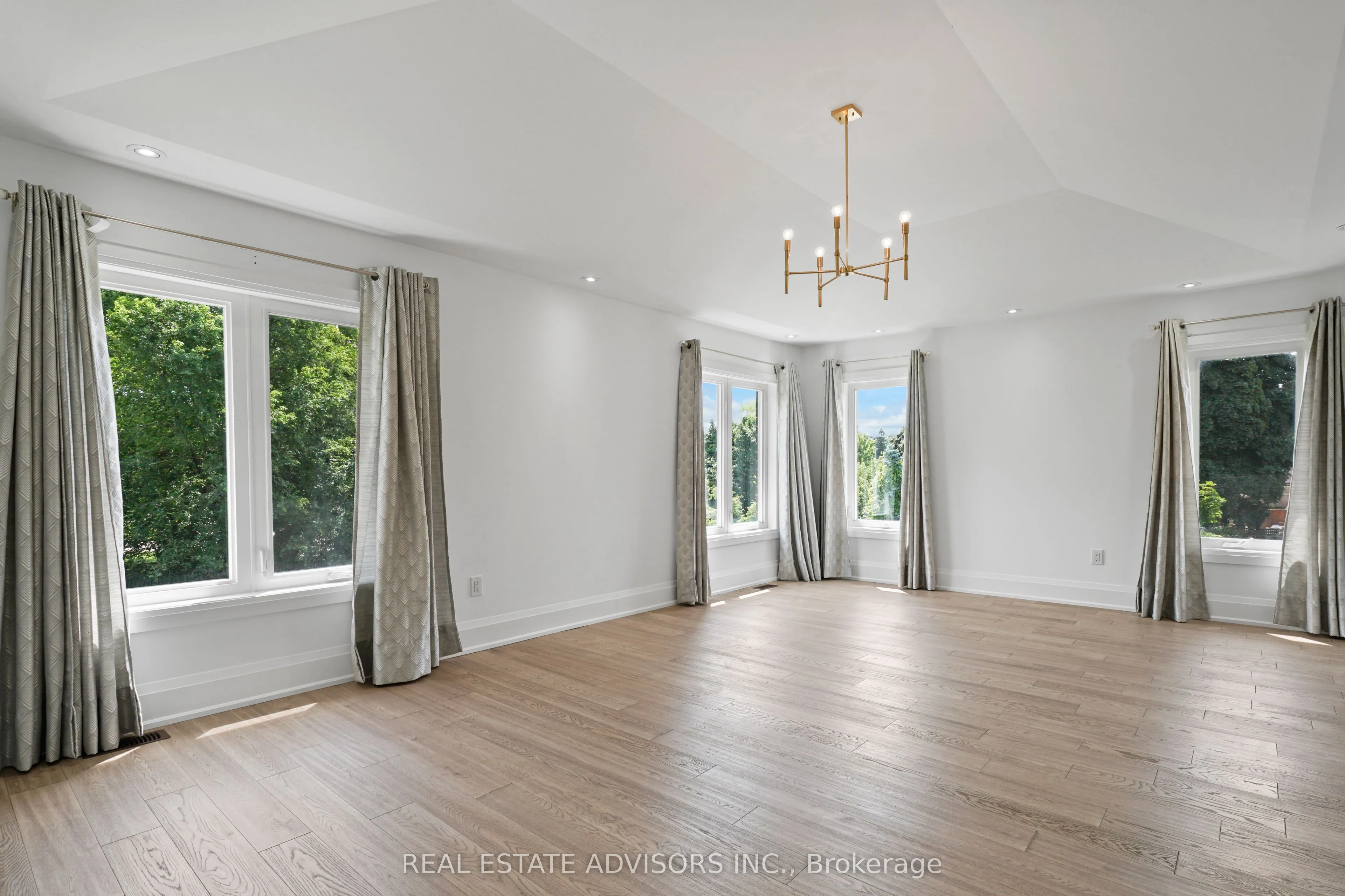 69 Fenwood Heights
