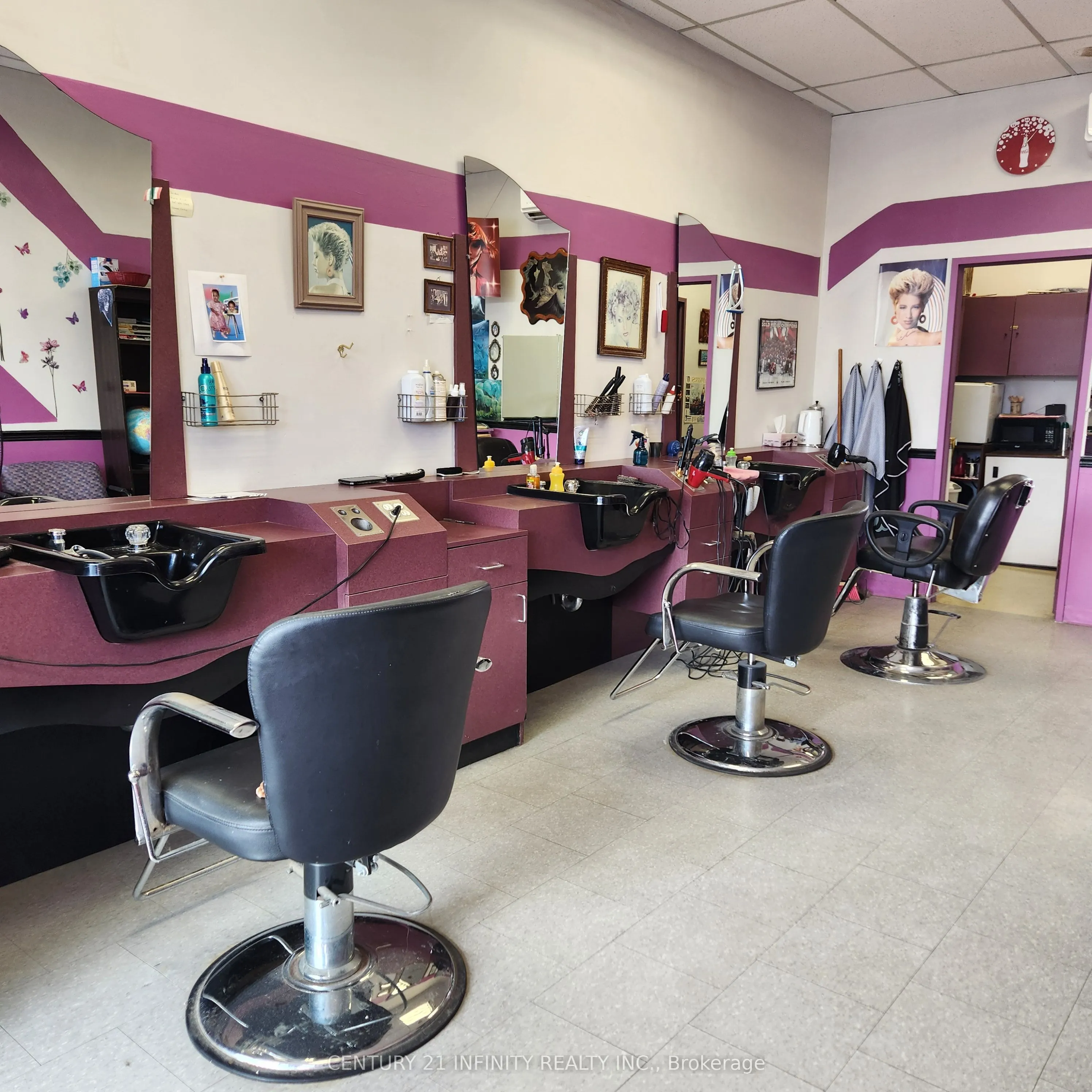 433 Simcoe Street S, #4