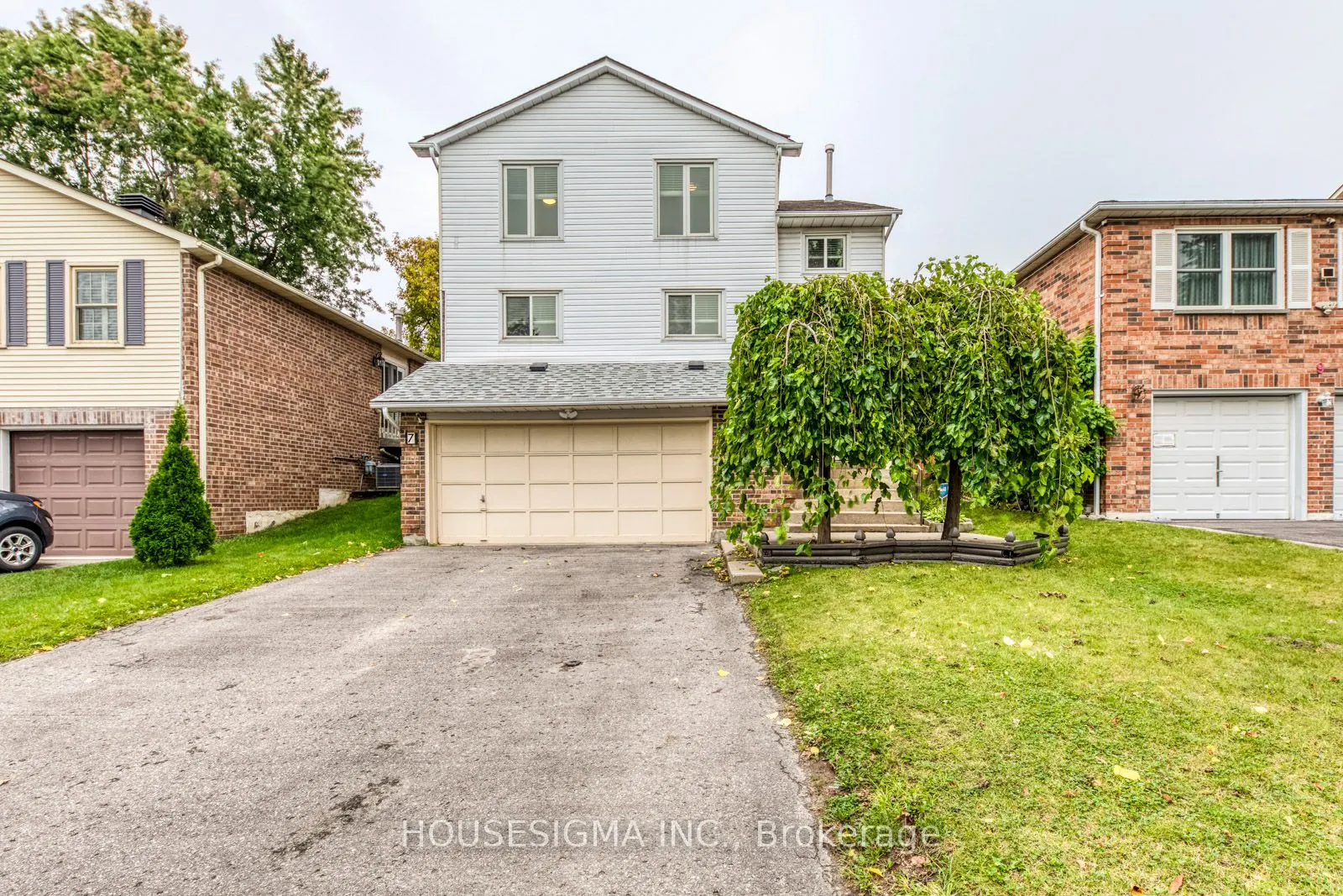 7 Wright Crescent
