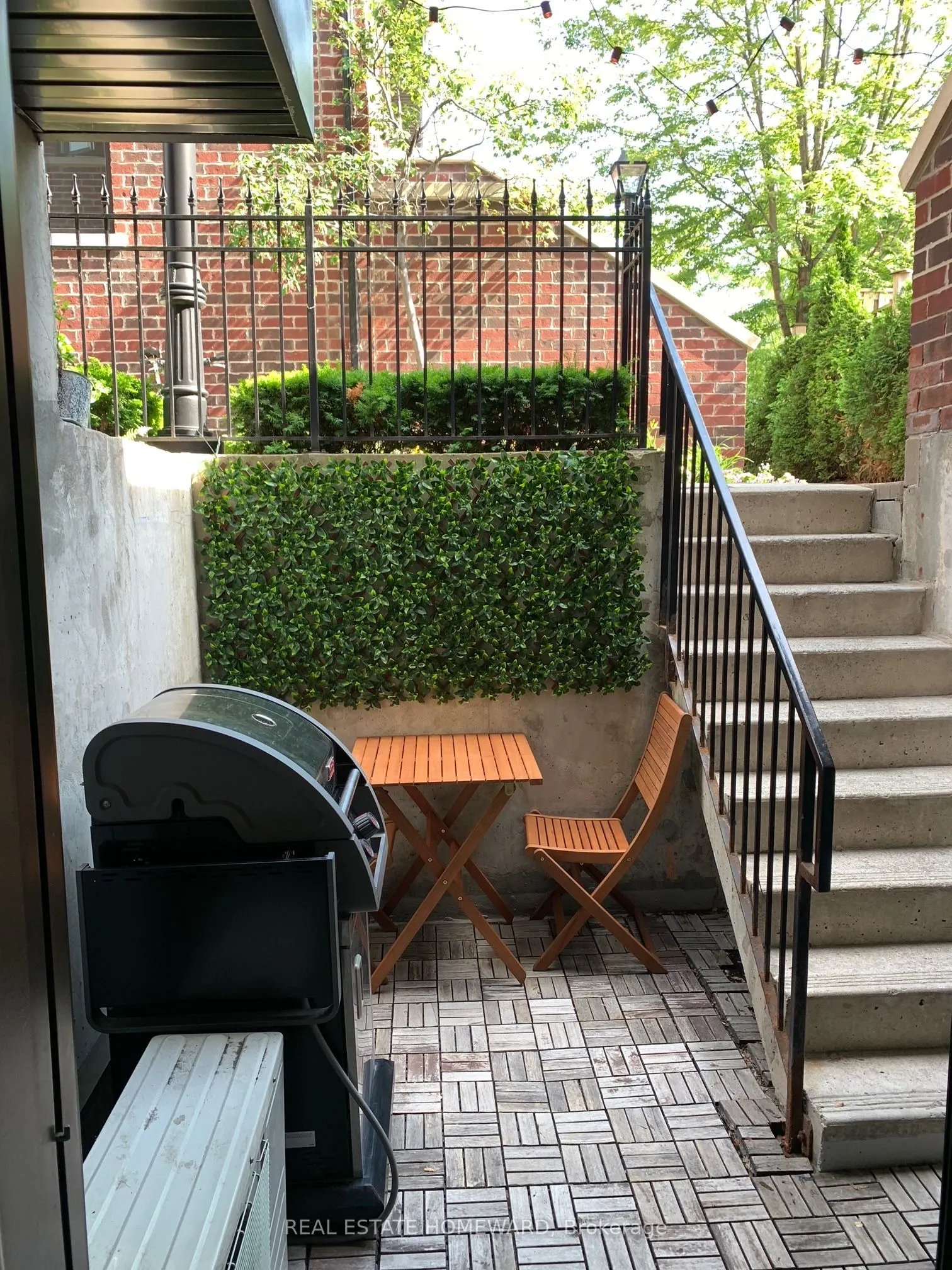 150 Broadview Avenue, #13