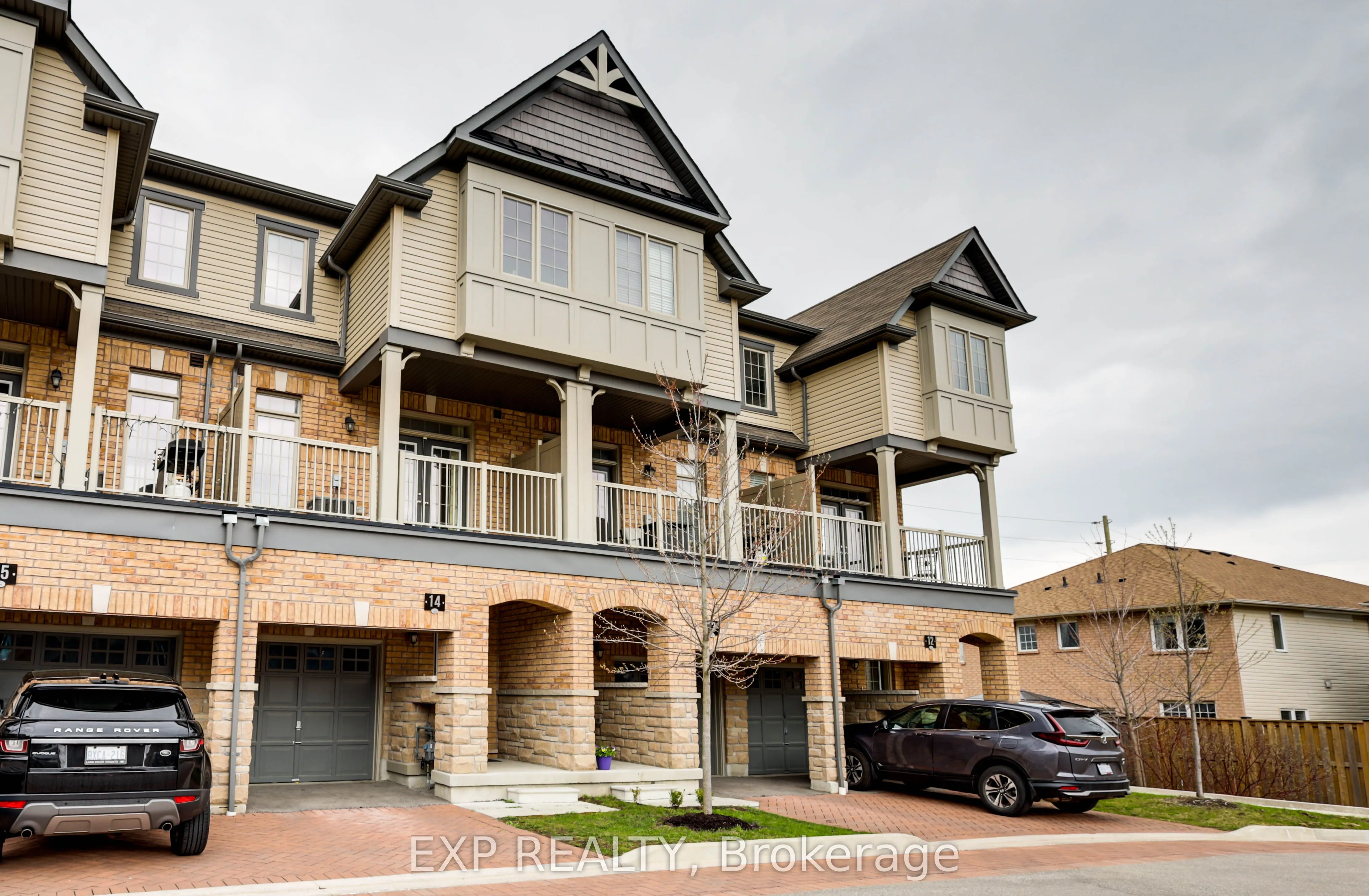 285 Finch Avenue, #14