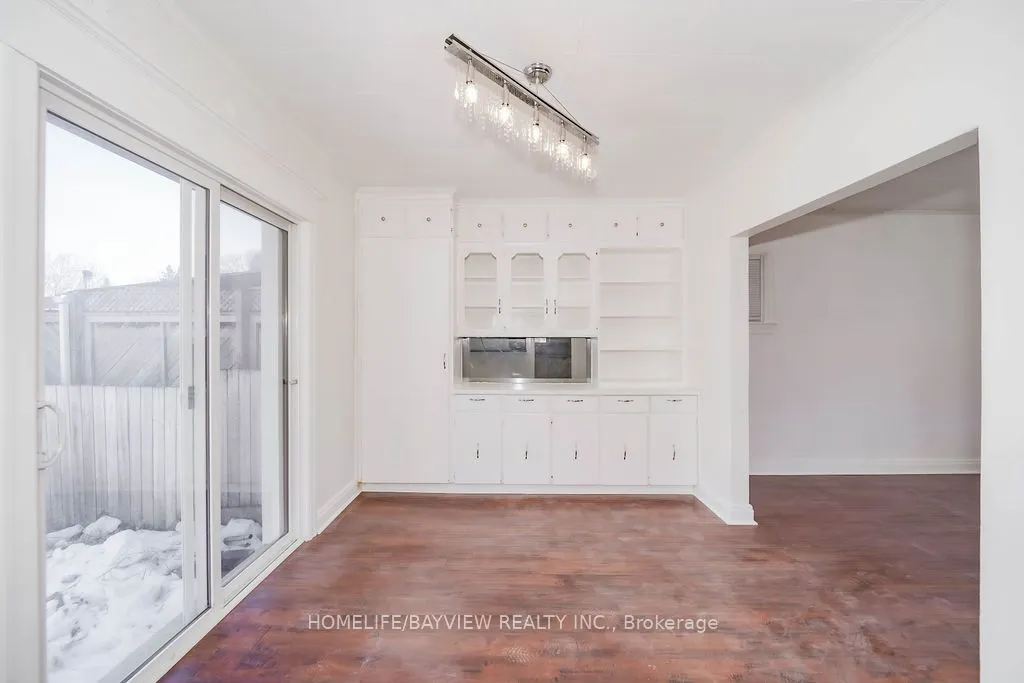 187 Park Road S