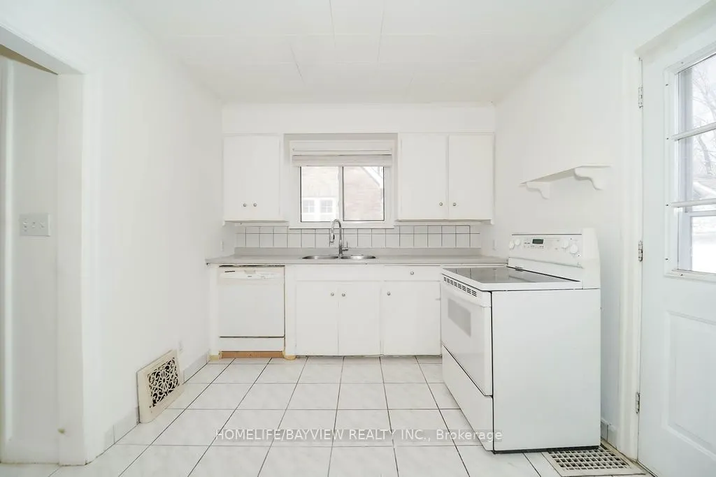 187 Park Road S