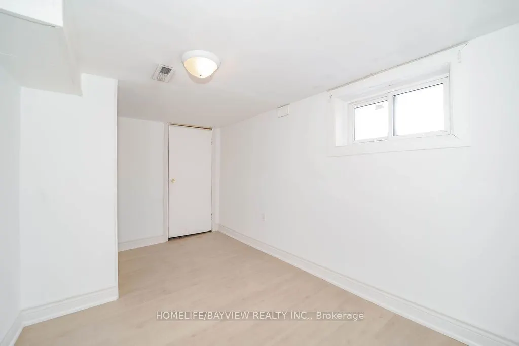 187 Park Road S