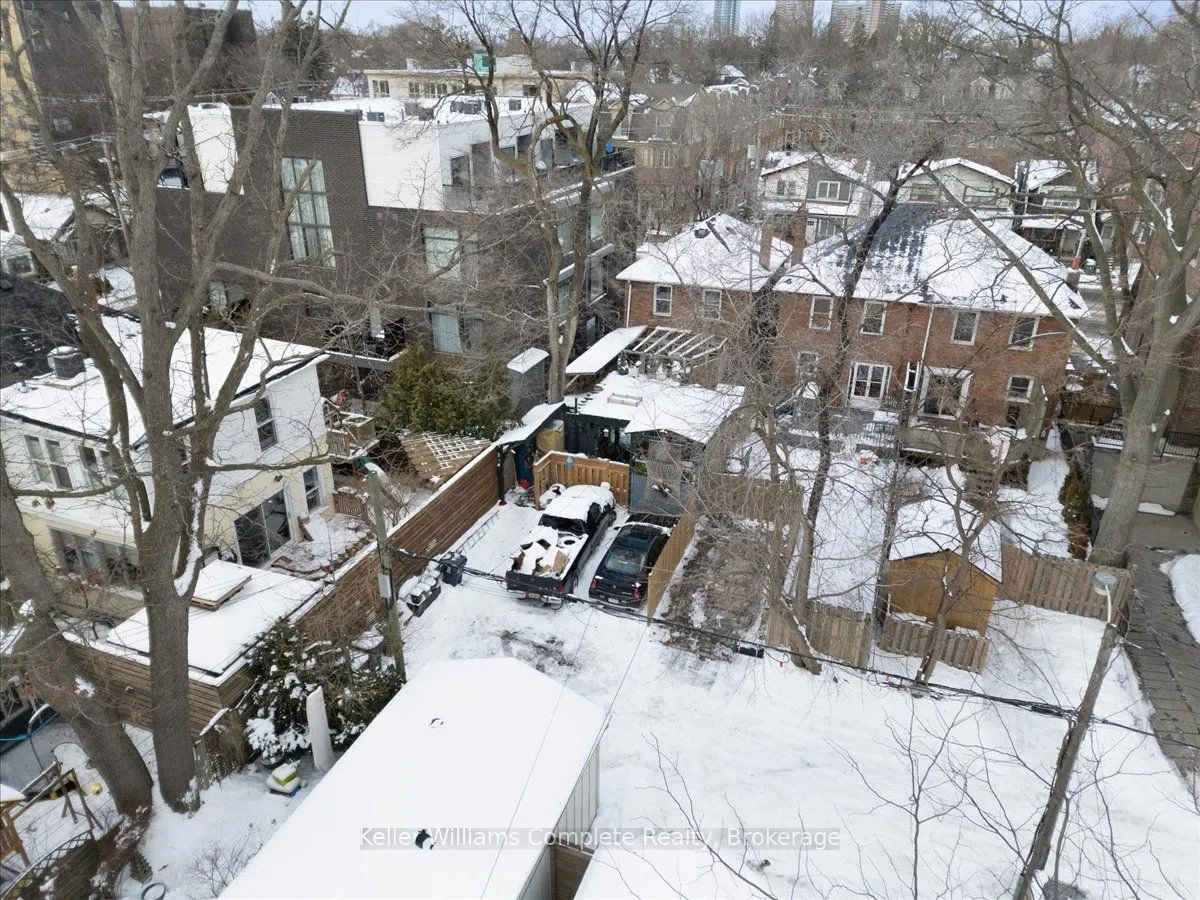 719 Kingston Road