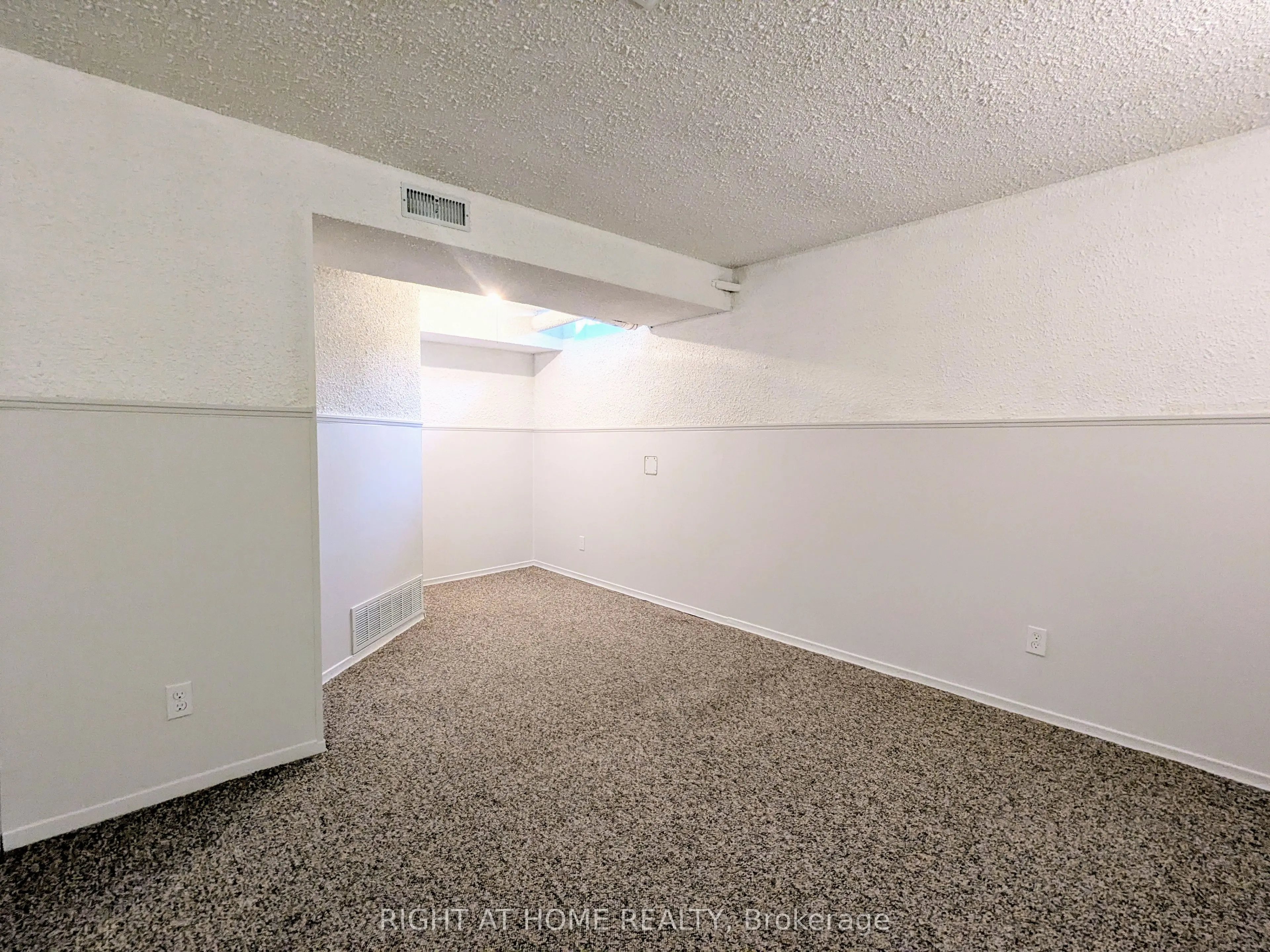 945 Burns Street W #10