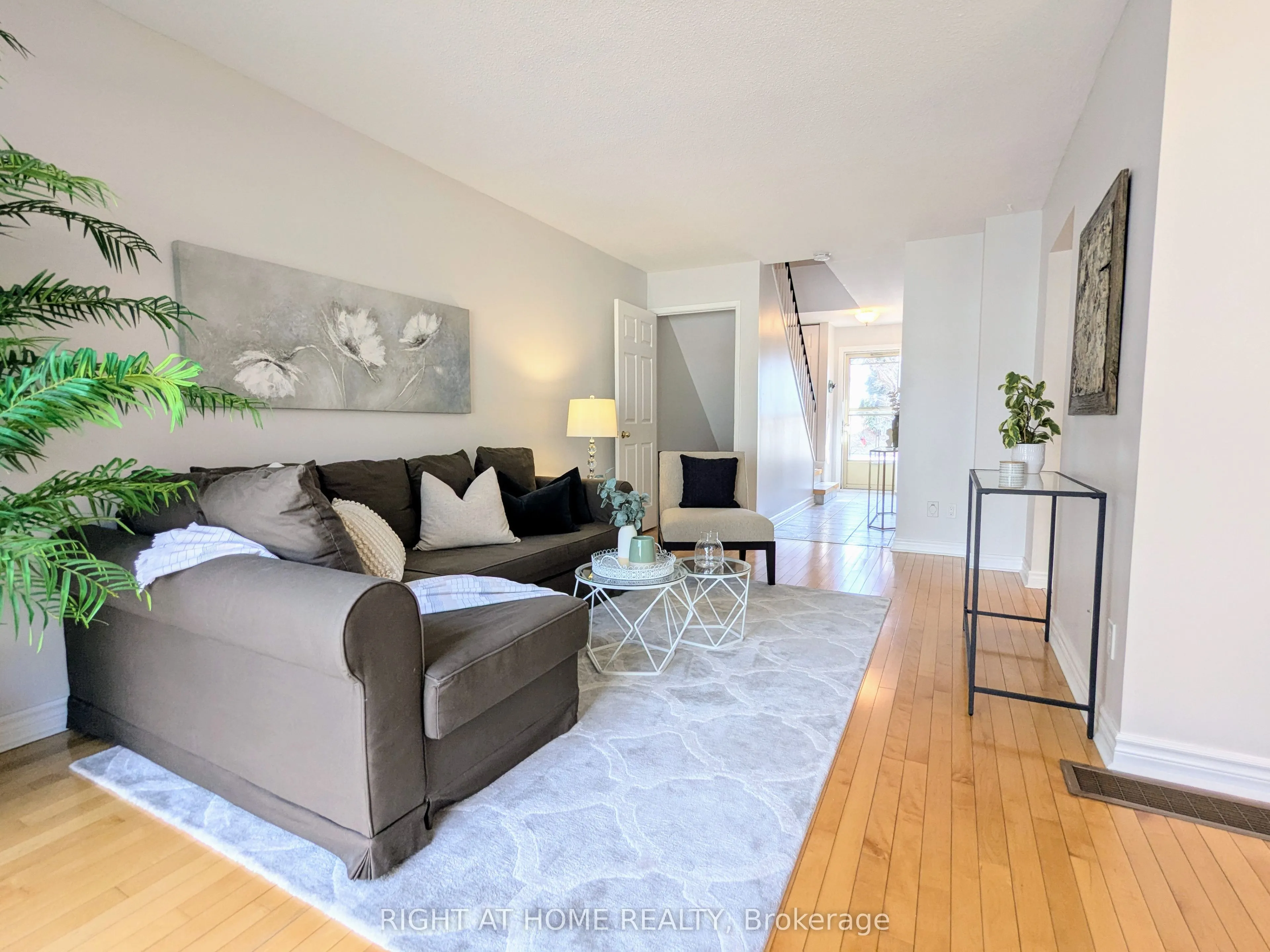 945 Burns Street W #10