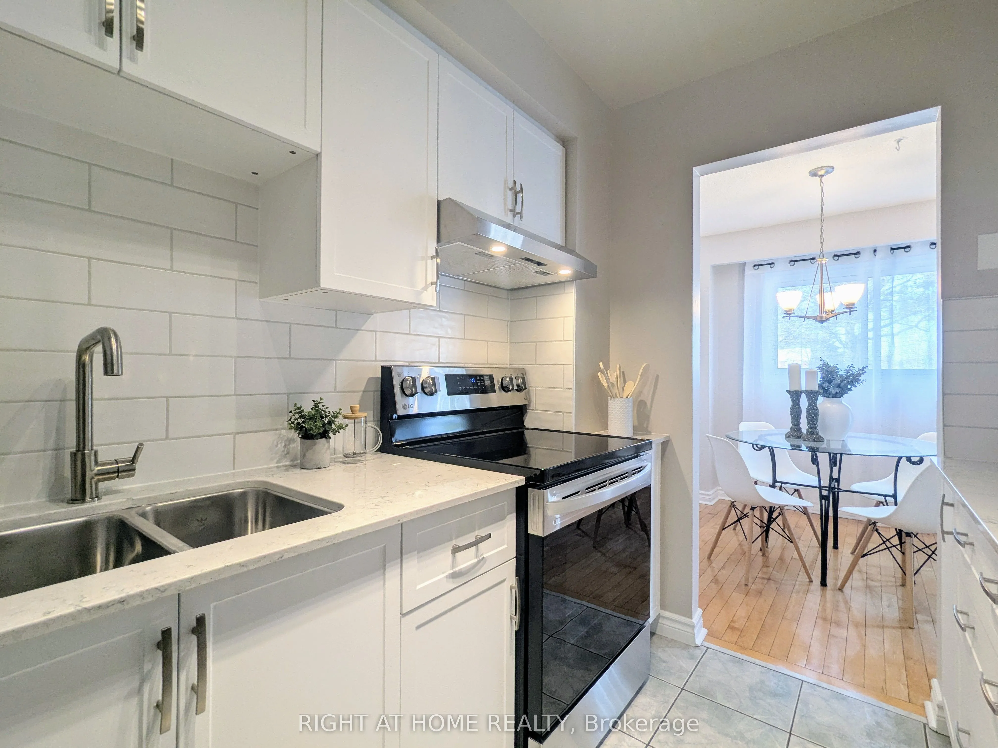 945 Burns Street W #10