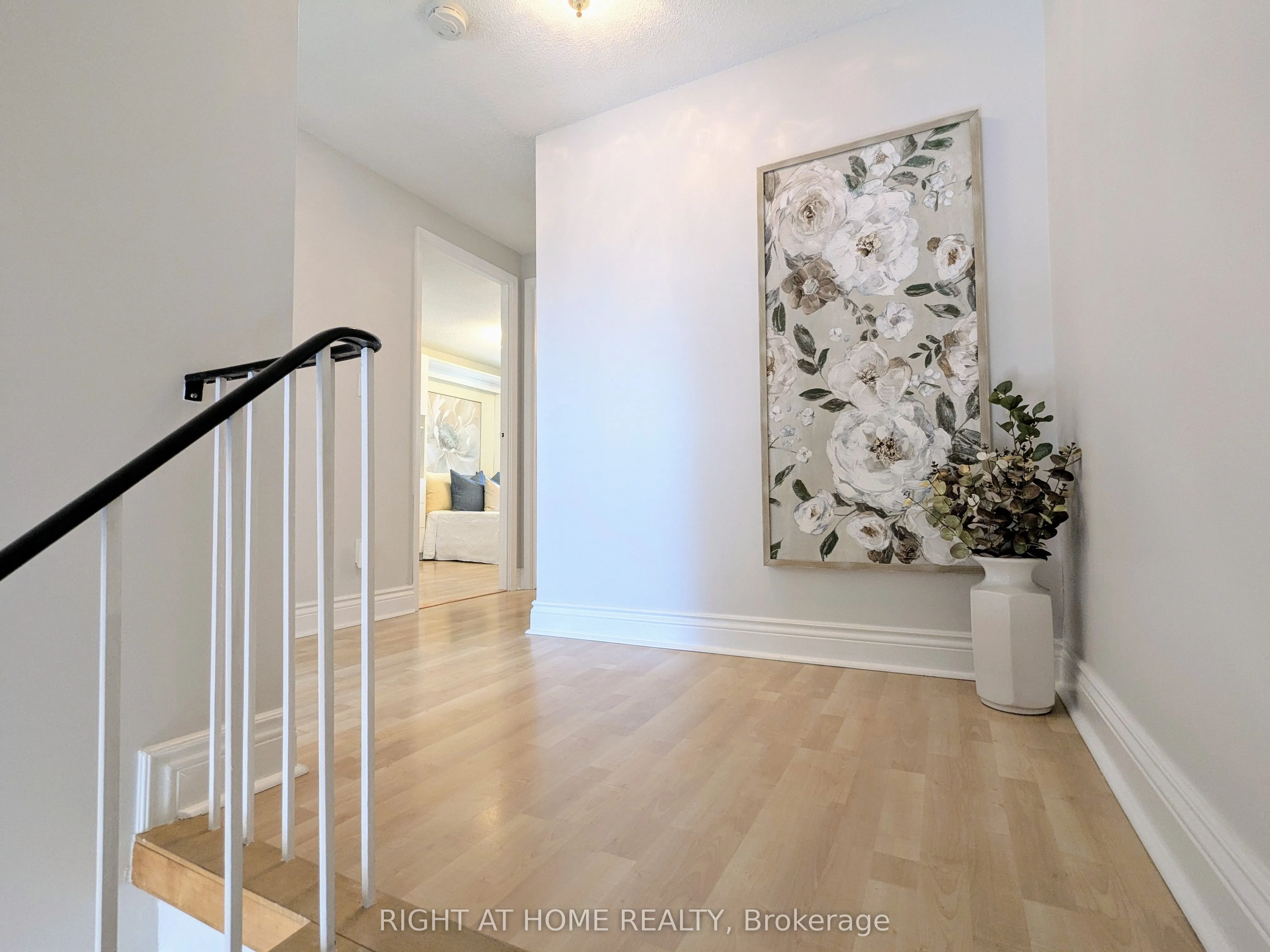 945 Burns Street W #10